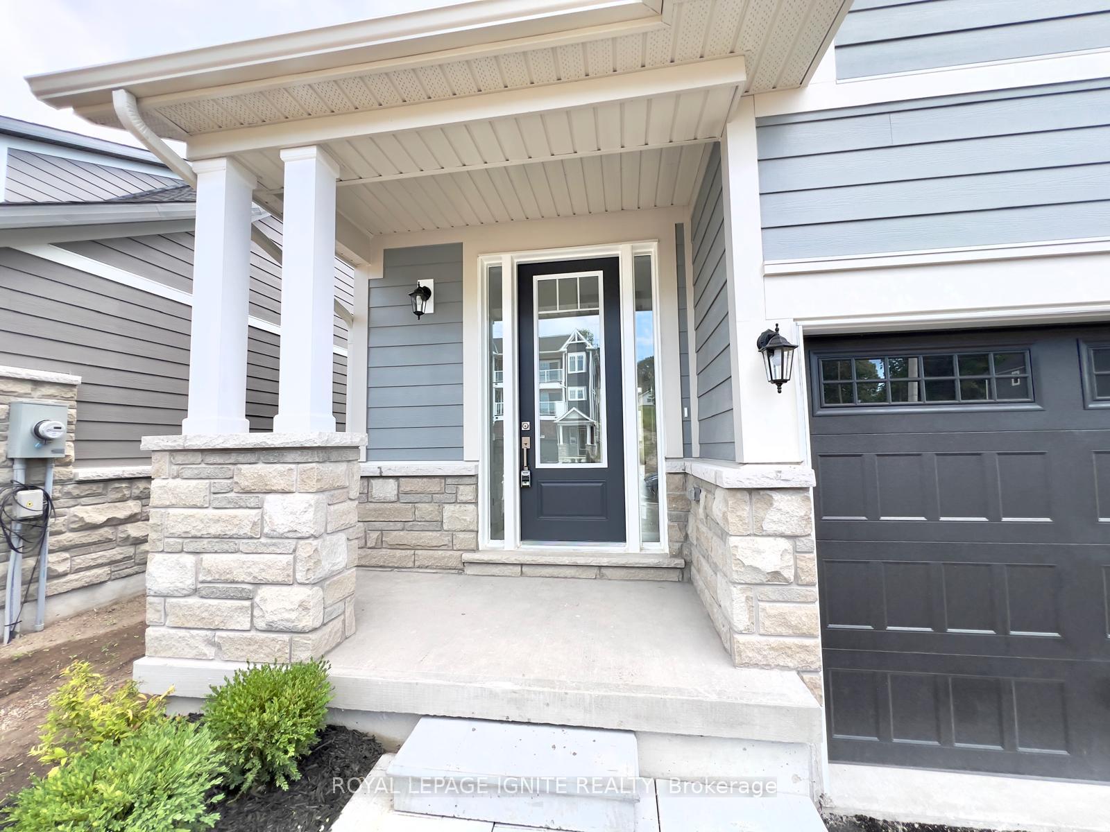 Photo 3 of 531 Hudson Crescent, Midland — HOMEH