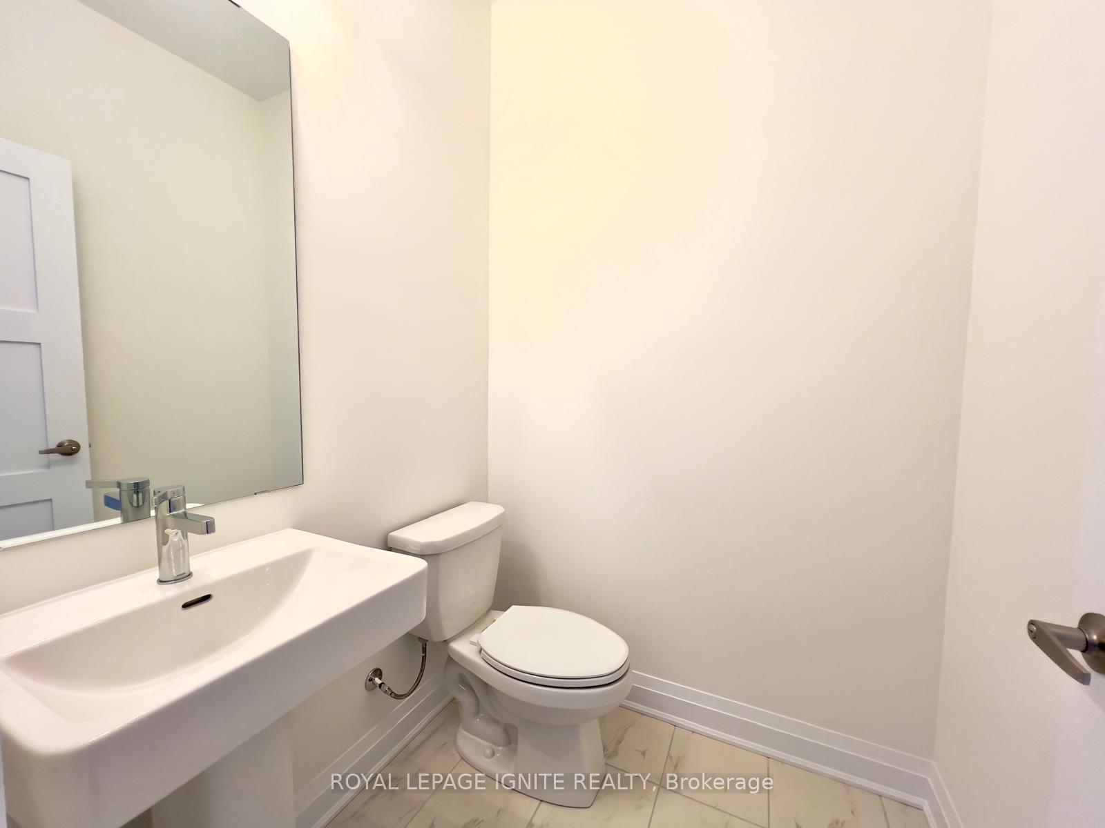Photo 4 of 531 Hudson Crescent, Midland — HOMEH