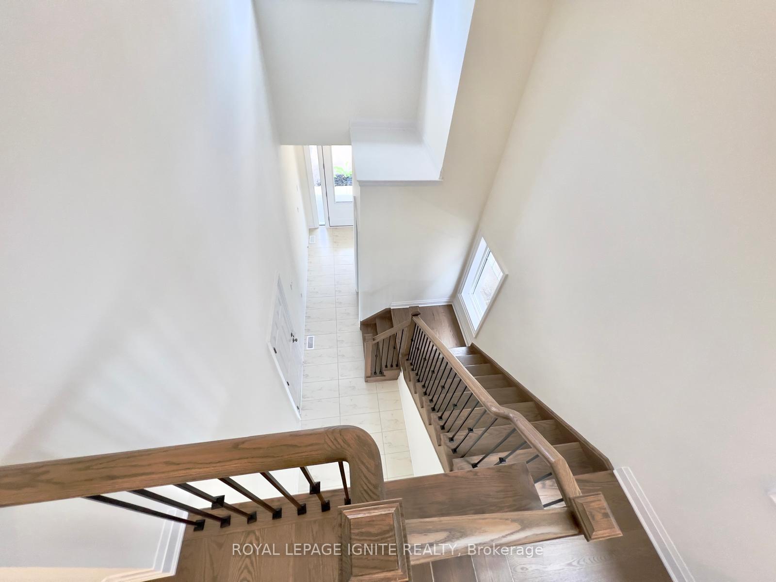Photo 27 of 531 Hudson Crescent, Midland — HOMEH