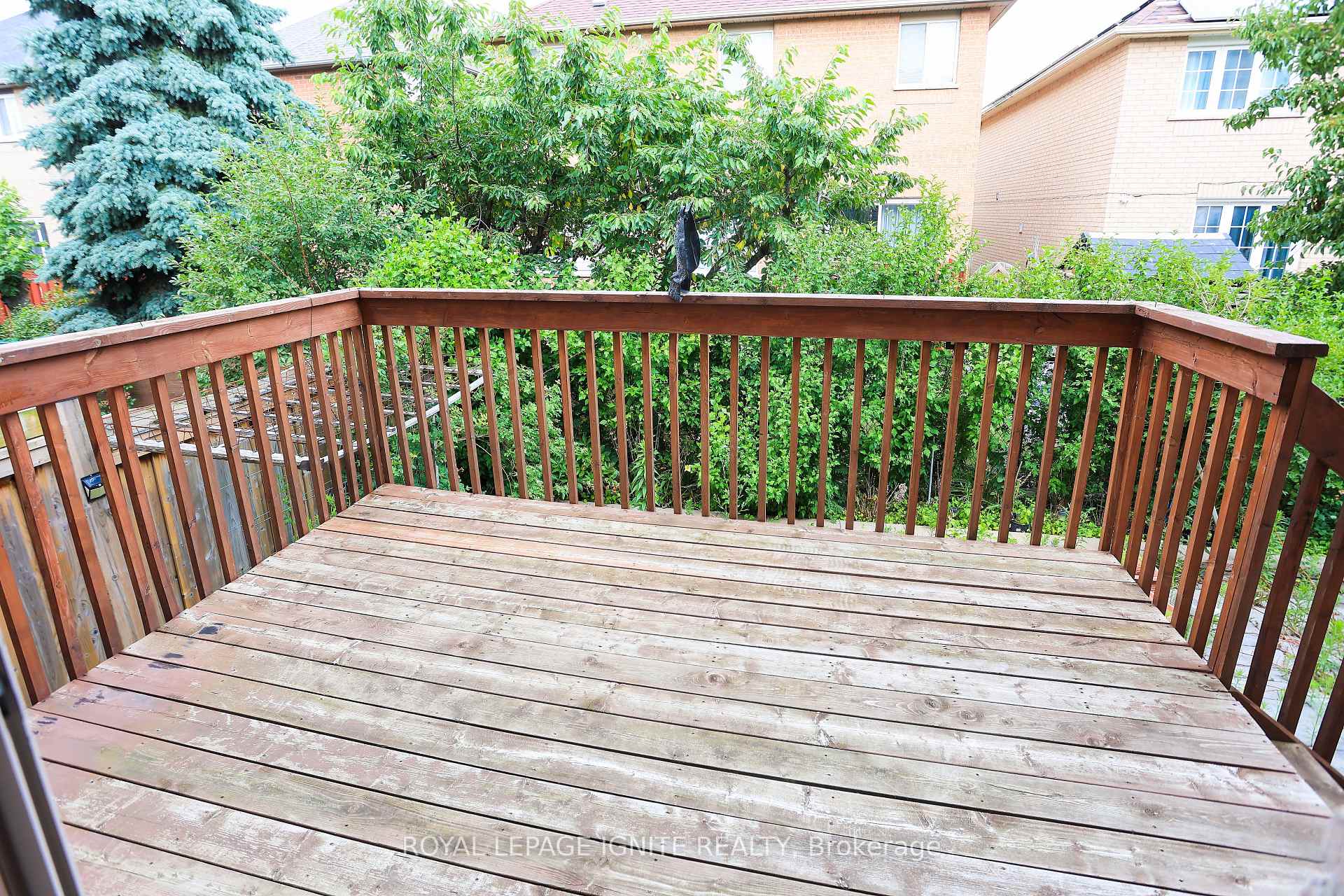 Photo 13 of 77 Frederick Stamm Crescent, Markham, Berczy — HOMEH