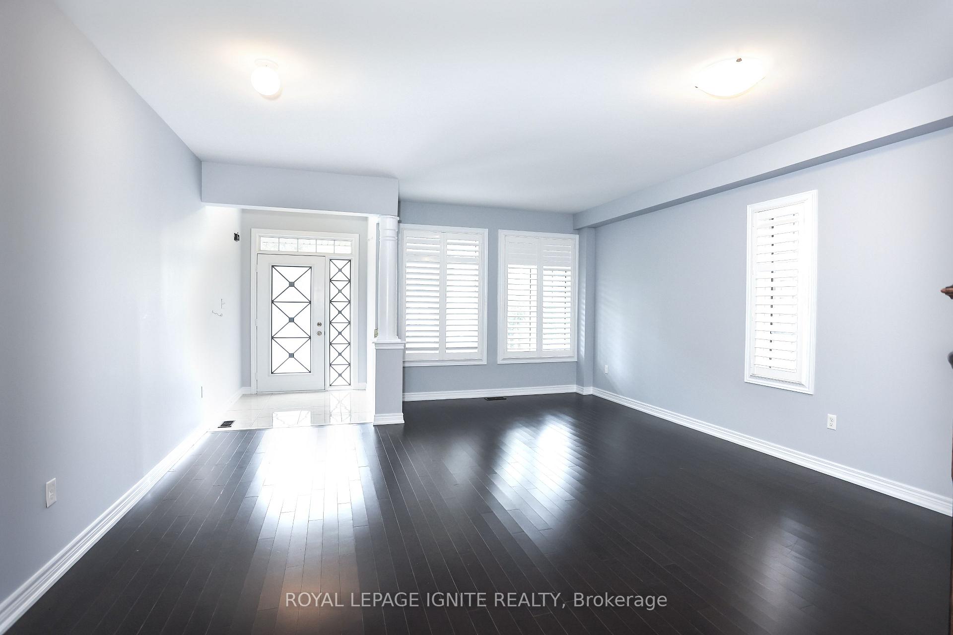 Photo 10 of 77 Frederick Stamm Crescent, Markham, Berczy — HOMEH