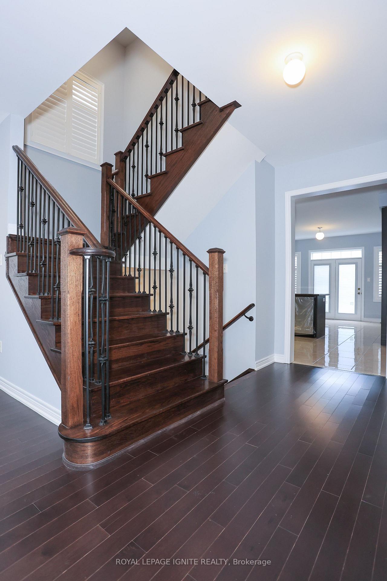 Photo 15 of 77 Frederick Stamm Crescent, Markham, Berczy — HOMEH
