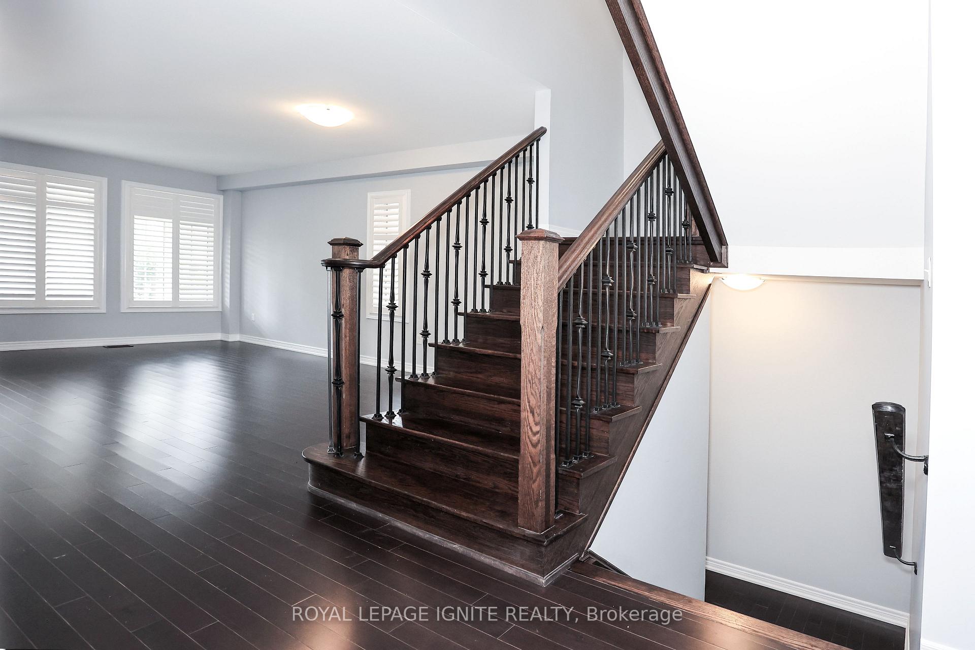 Photo 25 of 77 Frederick Stamm Crescent, Markham, Berczy — HOMEH