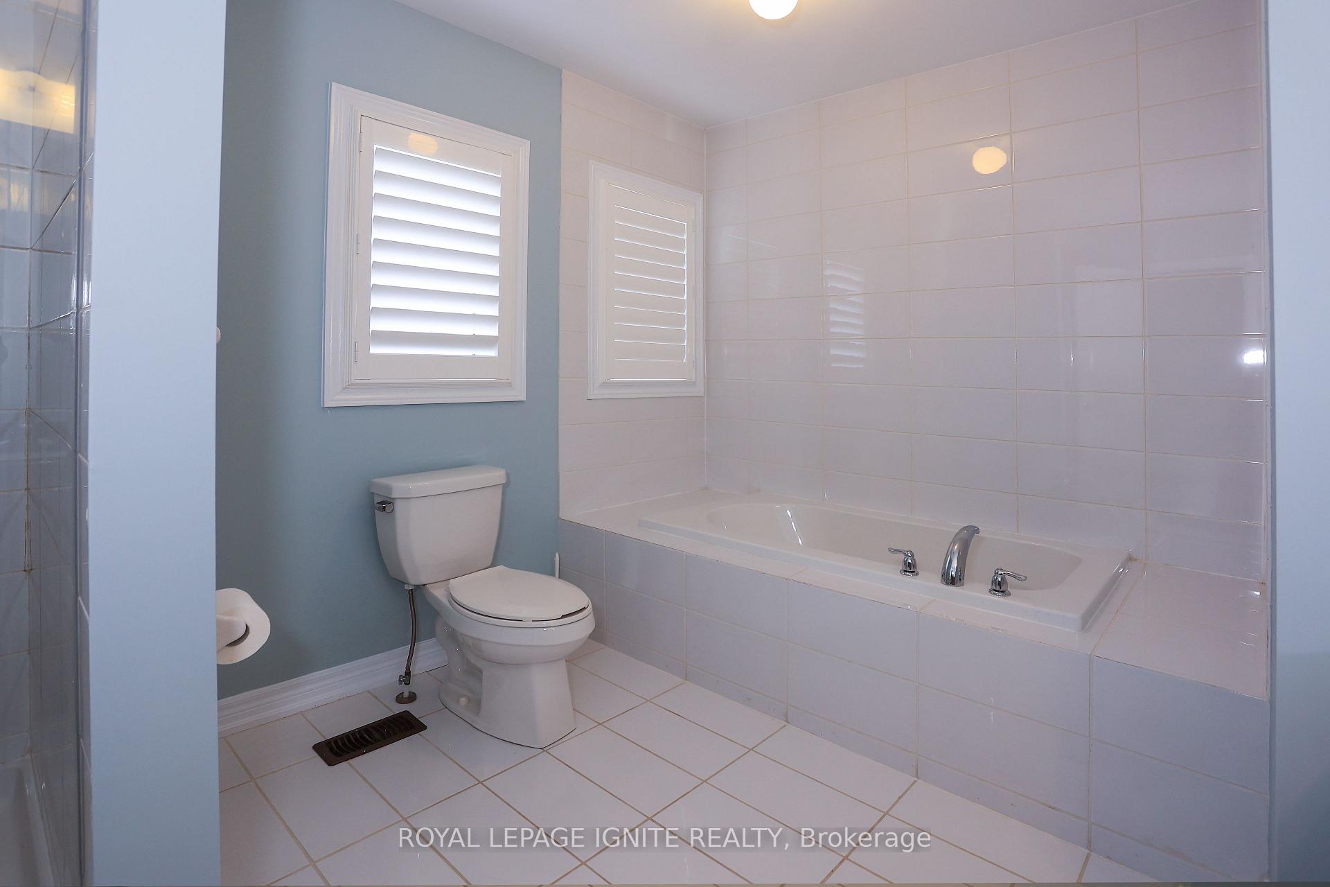 Photo 17 of 77 Frederick Stamm Crescent, Markham, Berczy — HOMEH