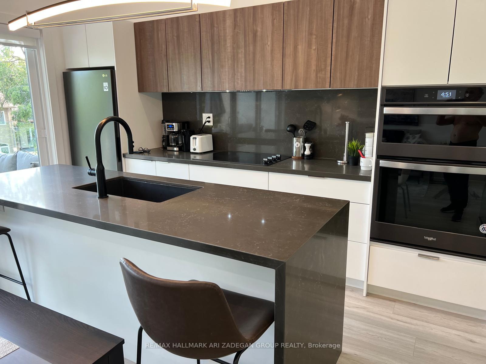 Photo 7 of Unit 3, 16 Minto Street, Toronto, Greenwood-Coxwell — HOMEH