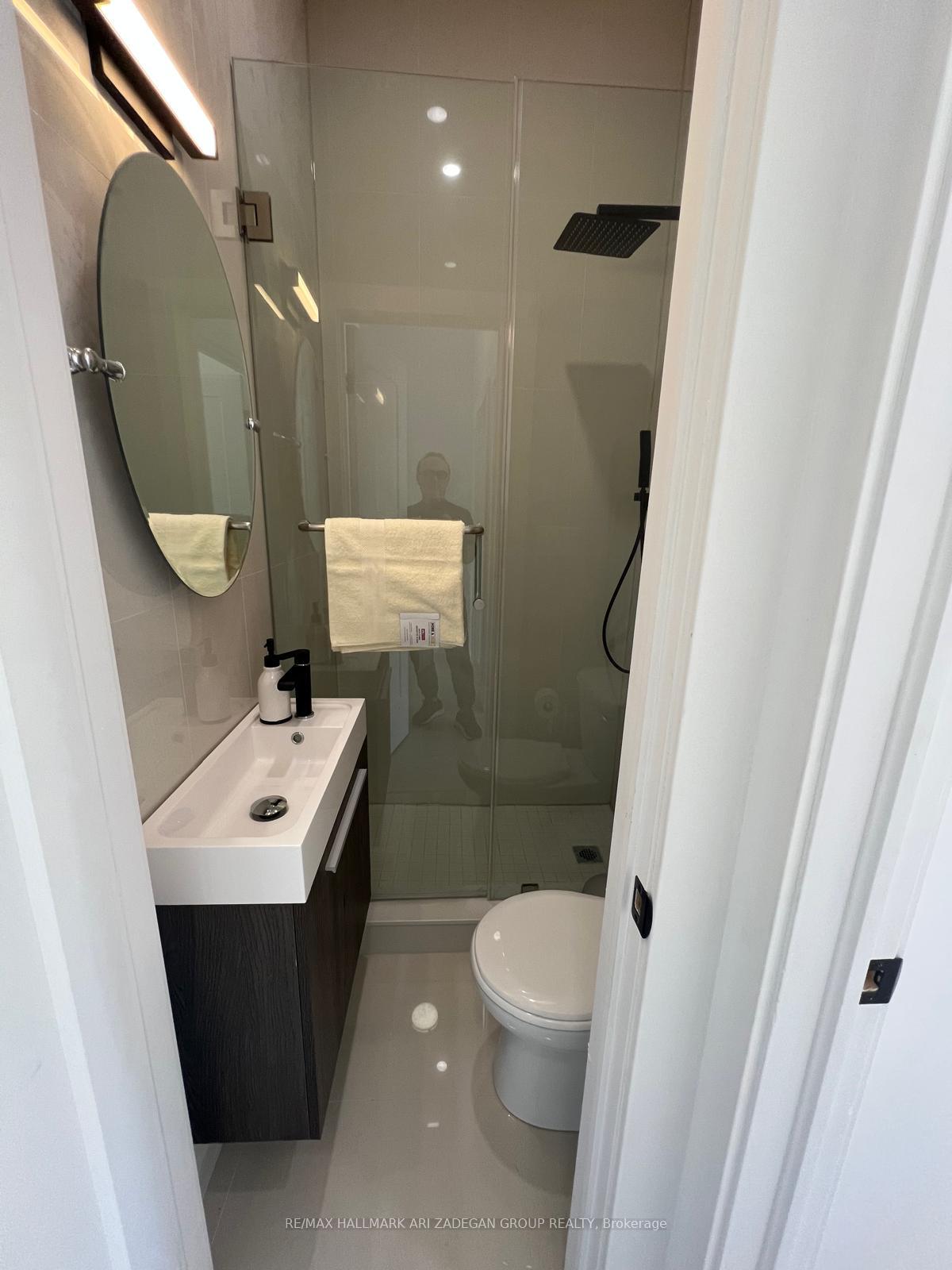 Photo 5 of Unit 3, 16 Minto Street, Toronto, Greenwood-Coxwell — HOMEH