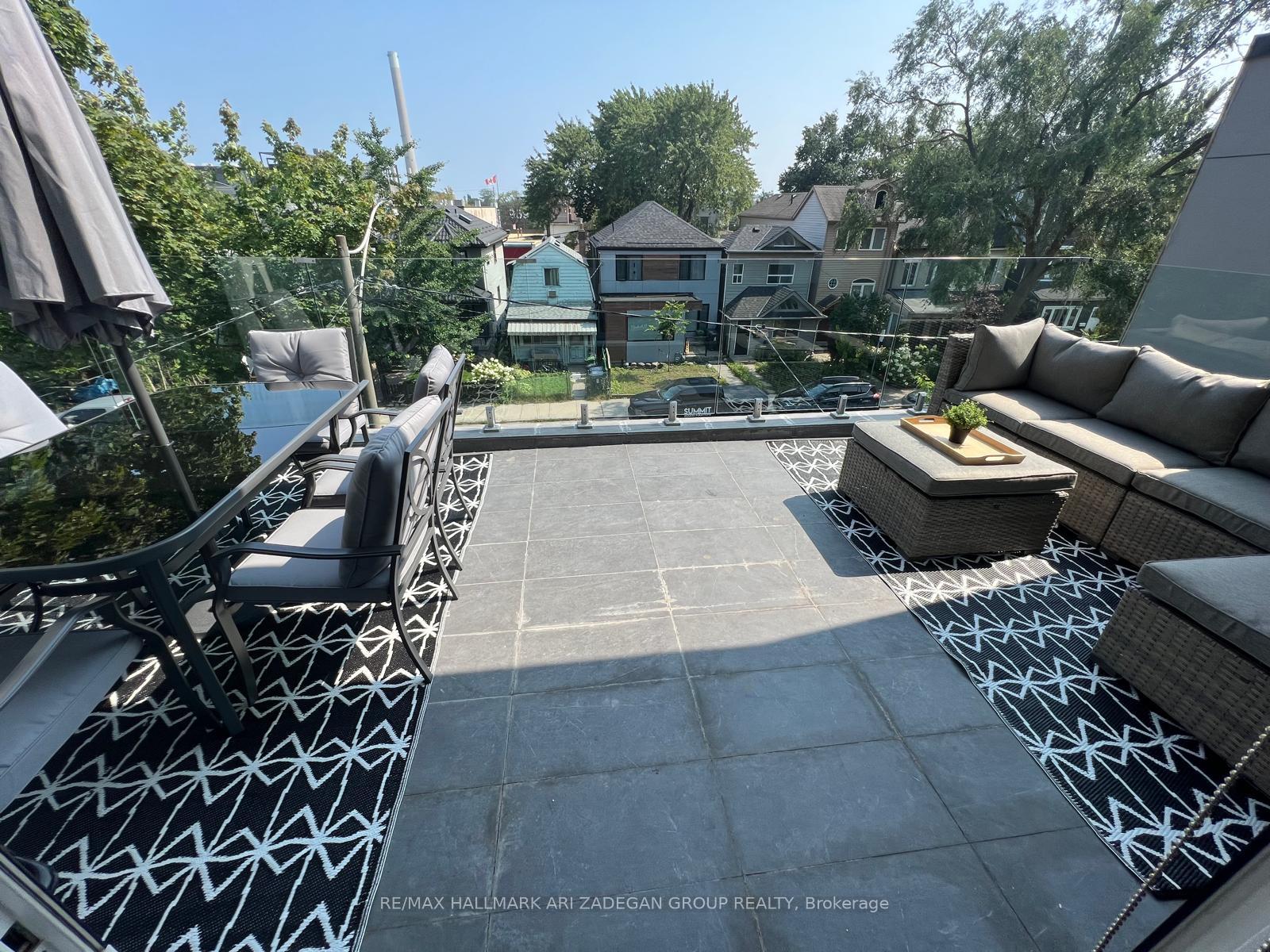 Photo 11 of Unit 3, 16 Minto Street, Toronto, Greenwood-Coxwell — HOMEH