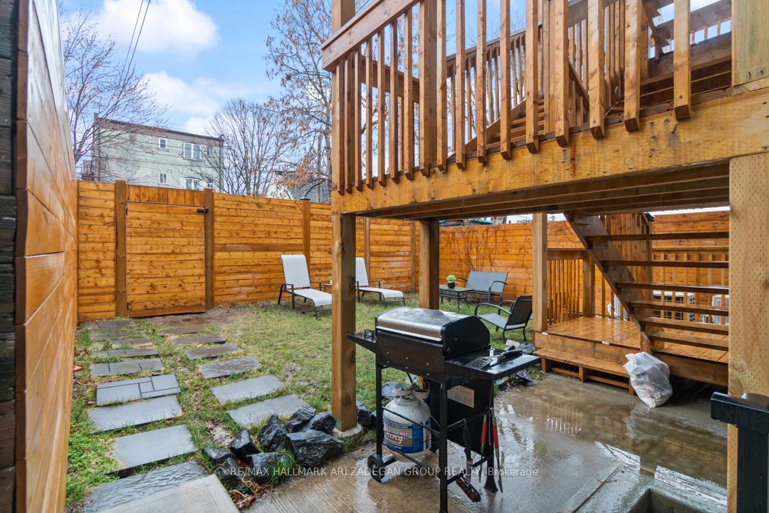 Photo 13 of Unit 3, 16 Minto Street, Toronto, Greenwood-Coxwell — HOMEH
