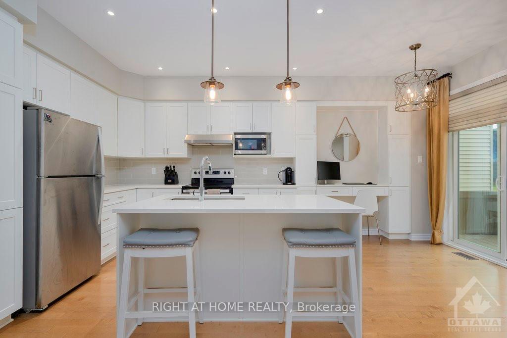 Photo 2 of 229 Pingwi Place, Ottawa, Blossom Park/Kemp Park/Findlay Creek — HOMEH