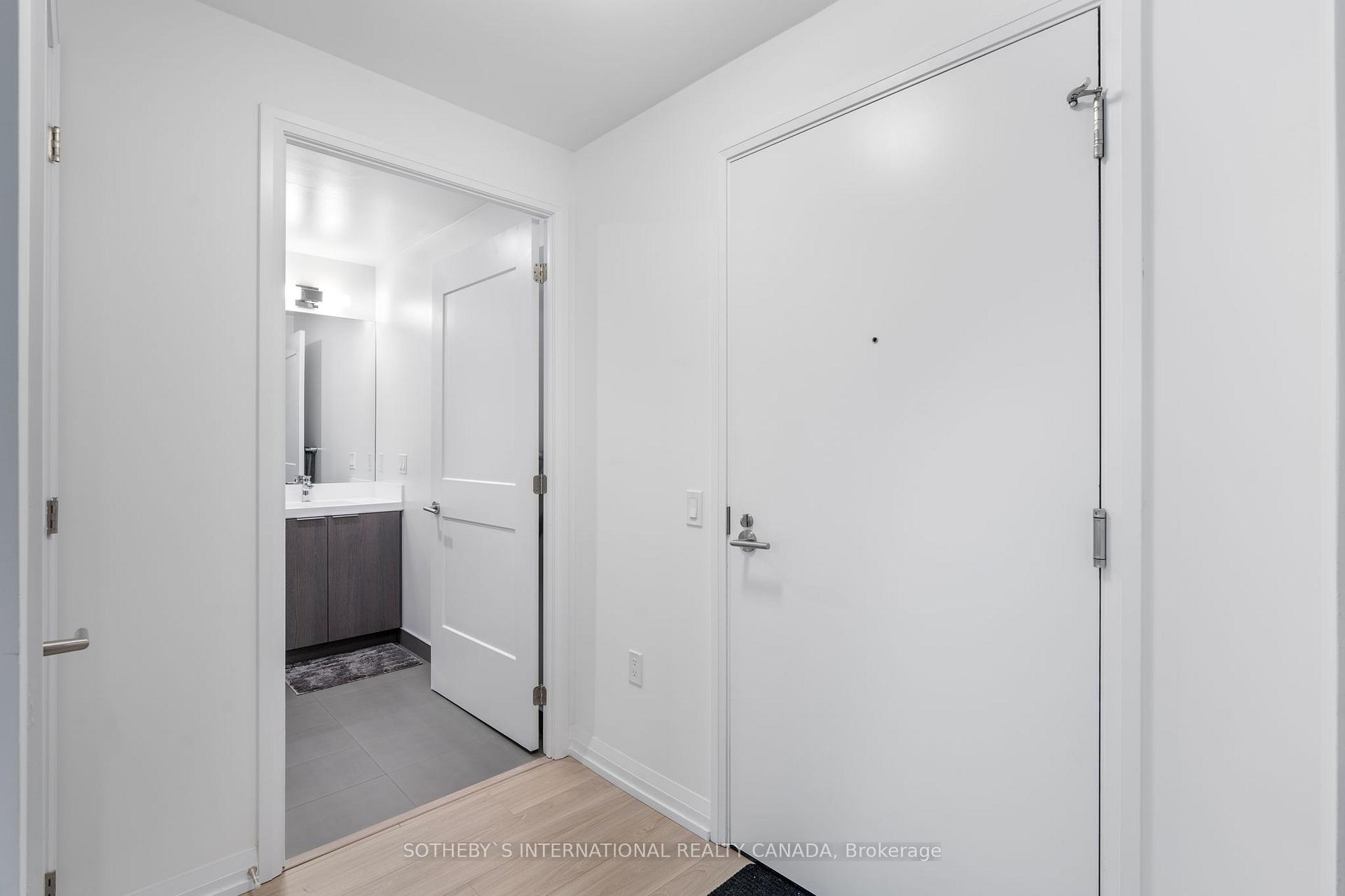 Photo 18 of Unit 711, 50 Dunfield Avenue, Toronto, Mount Pleasant East — HOMEH