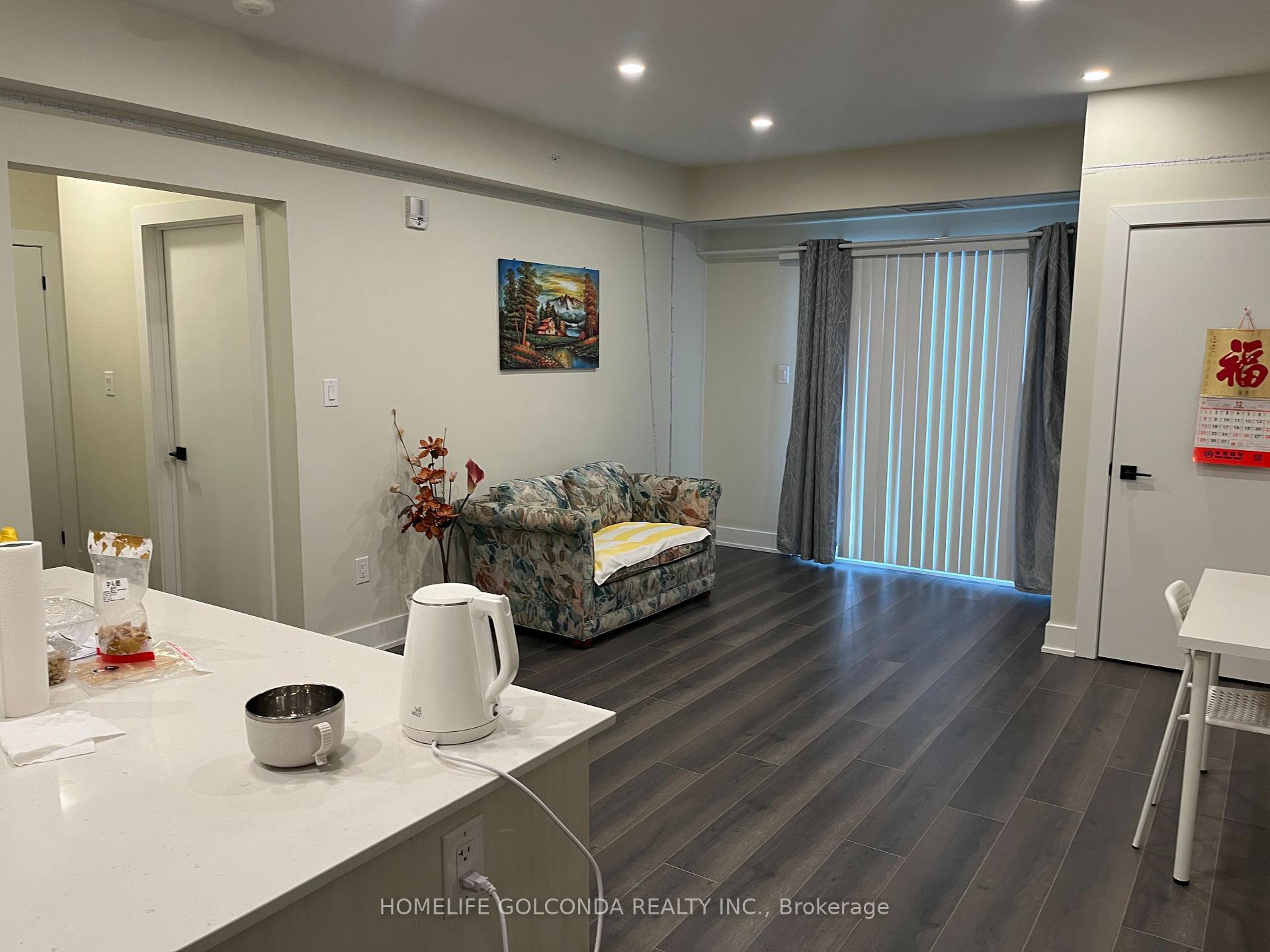 Photo 3 of Unit 510, 4 Spice Way, Barrie, Rural Barrie Southeast — HOMEH