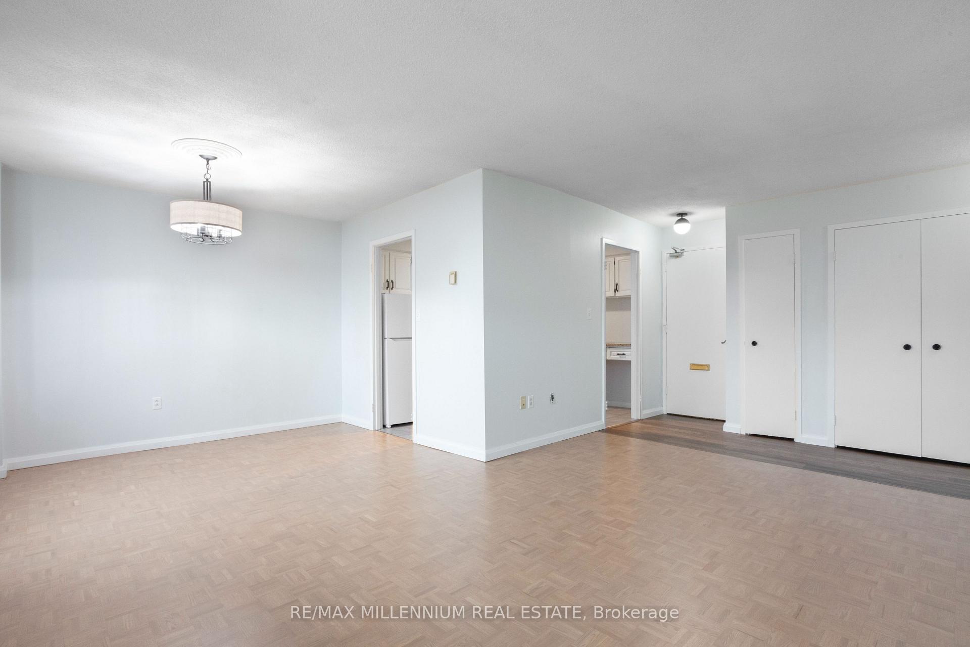 Photo 12 of Unit 705, 151 La Rose Avenue, Etobicoke, Humber Heights — HOMEH
