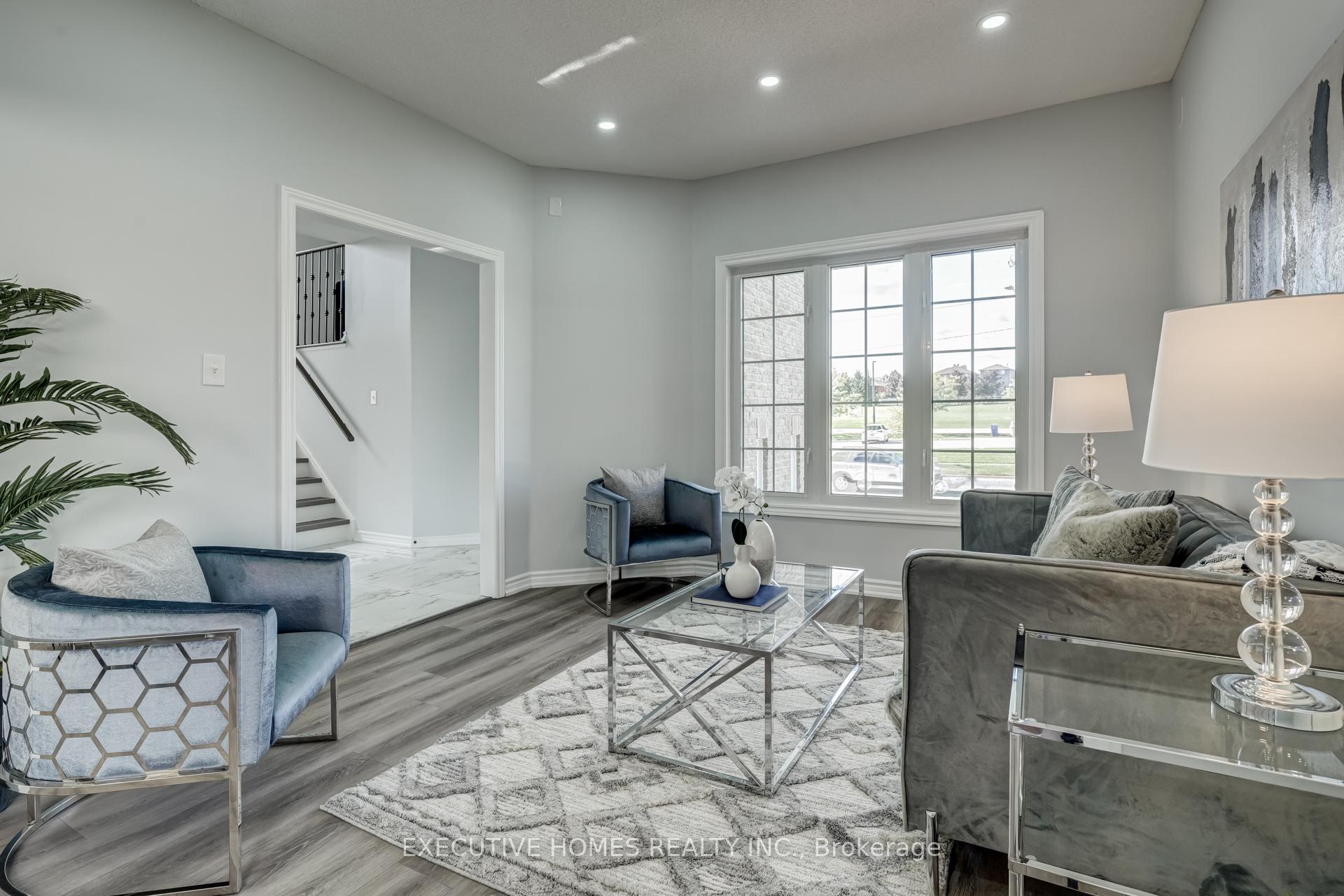 Photo 6 of 254 Livingstone Street E, Barrie, Little Lake — HOMEH
