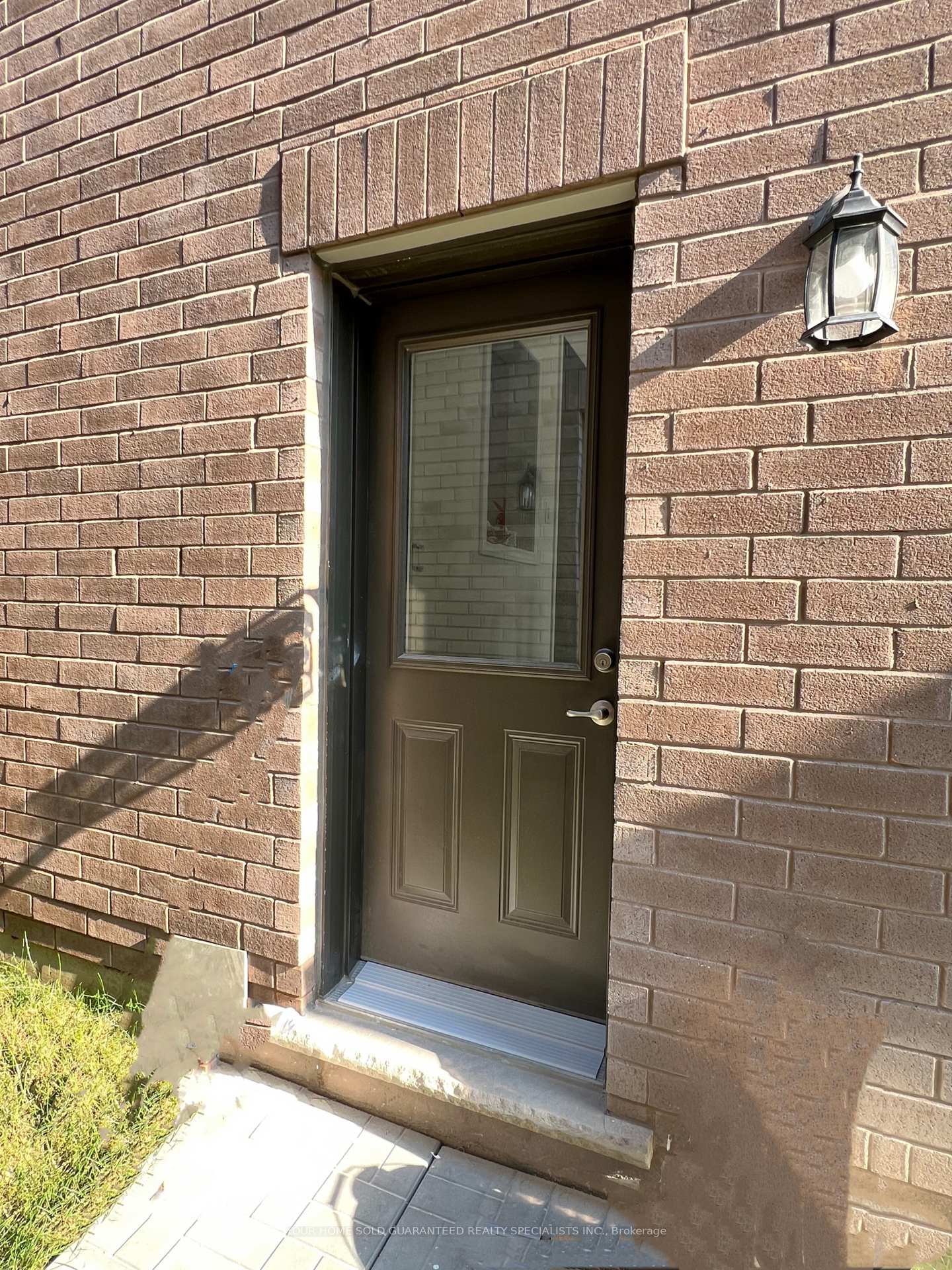 Photo 13 of 9 Nigh Drive, Markham, Middlefield — HOMEH