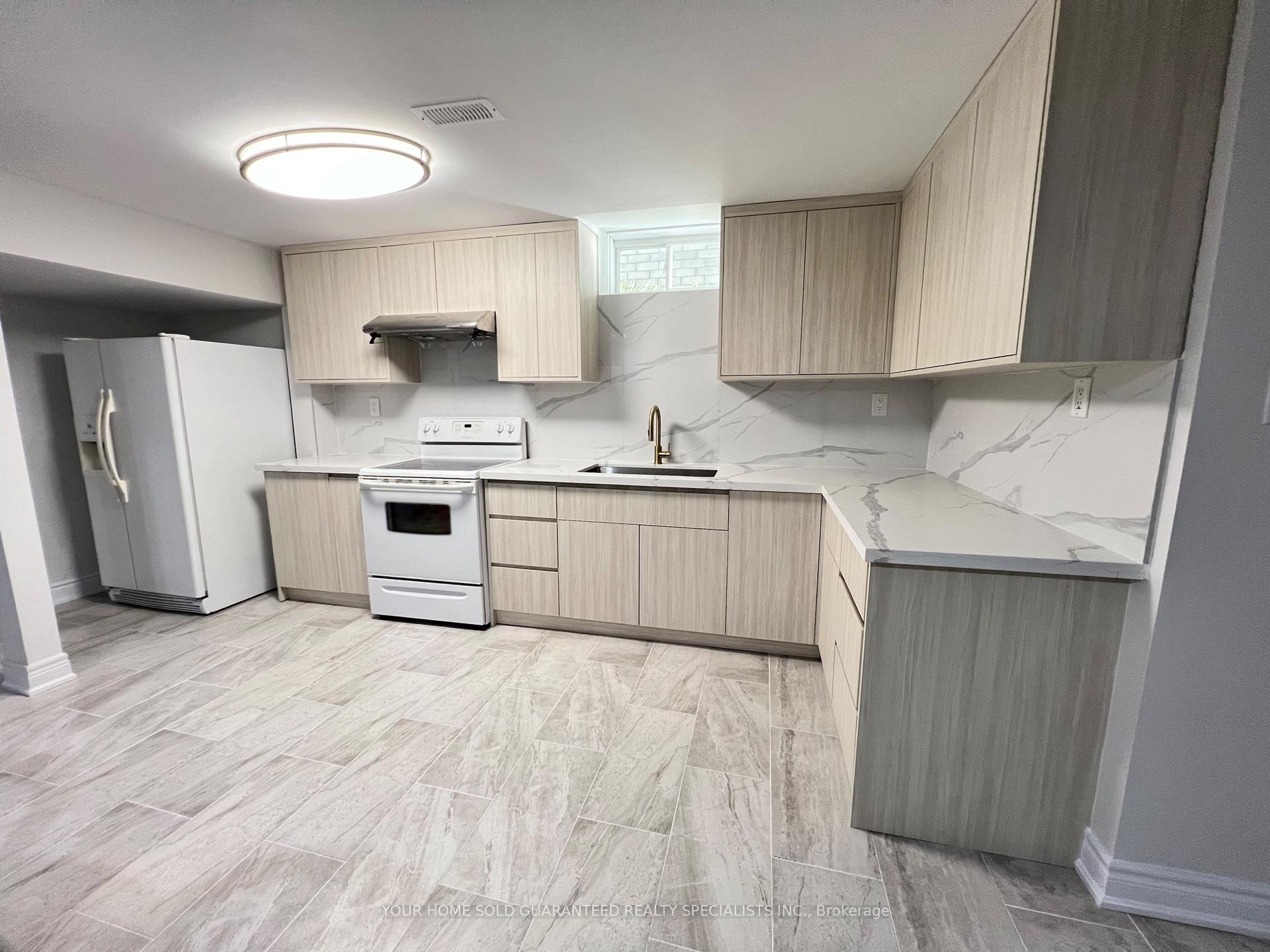 Photo 6 of 9 Nigh Drive, Markham, Middlefield — HOMEH