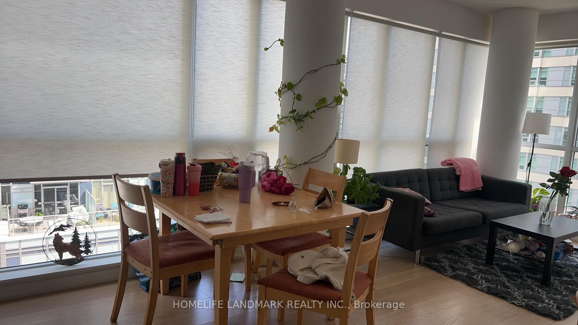 Photo 3 of Unit 807, 89 Dunfield Avenue, Toronto, Mount Pleasant West — HOMEH