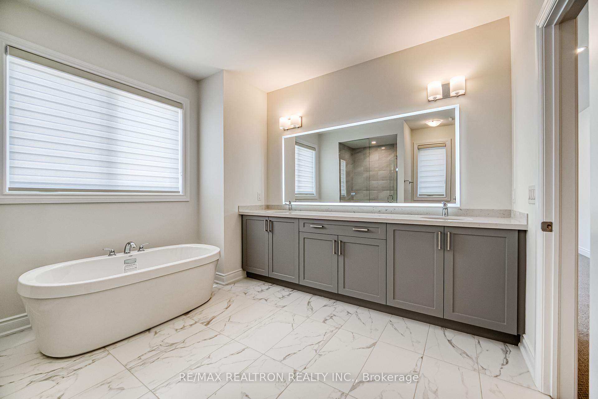 Photo 23 of 148 Harvey Bunker Crescent, Markham, Angus Glen — HOMEH