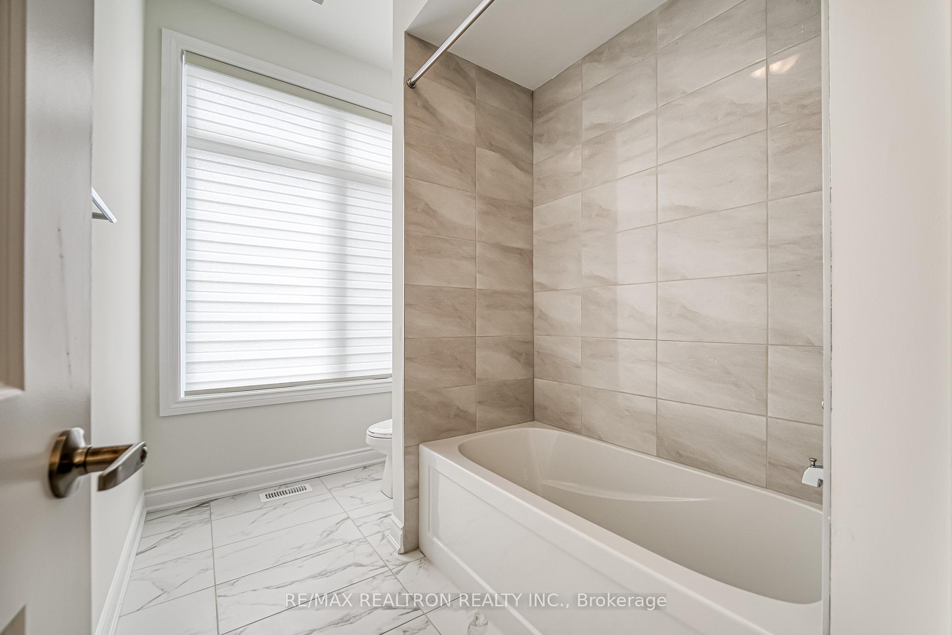 Photo 27 of 148 Harvey Bunker Crescent, Markham, Angus Glen — HOMEH
