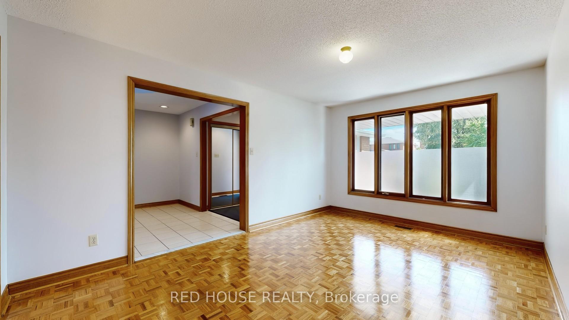 Photo 9 of 56 Belair Way, Vaughan, East Woodbridge — HOMEH