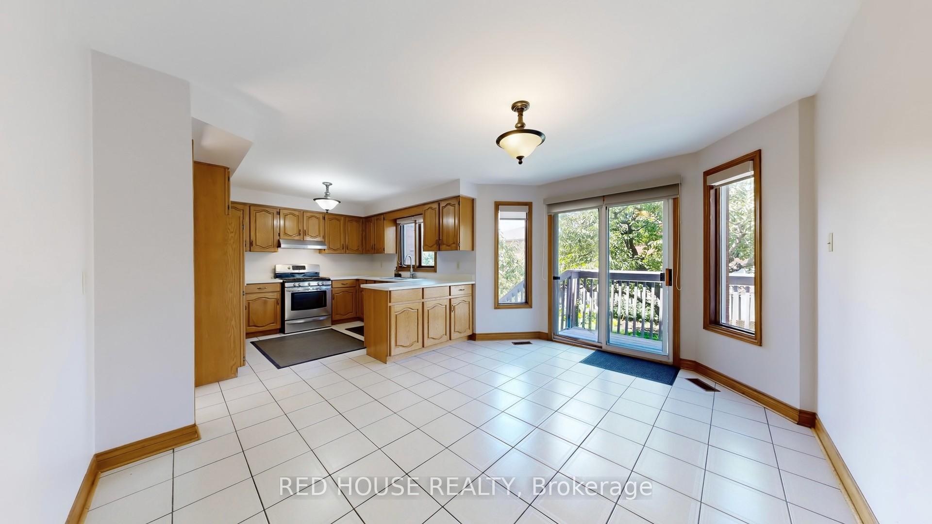 Photo 18 of 56 Belair Way, Vaughan, East Woodbridge — HOMEH