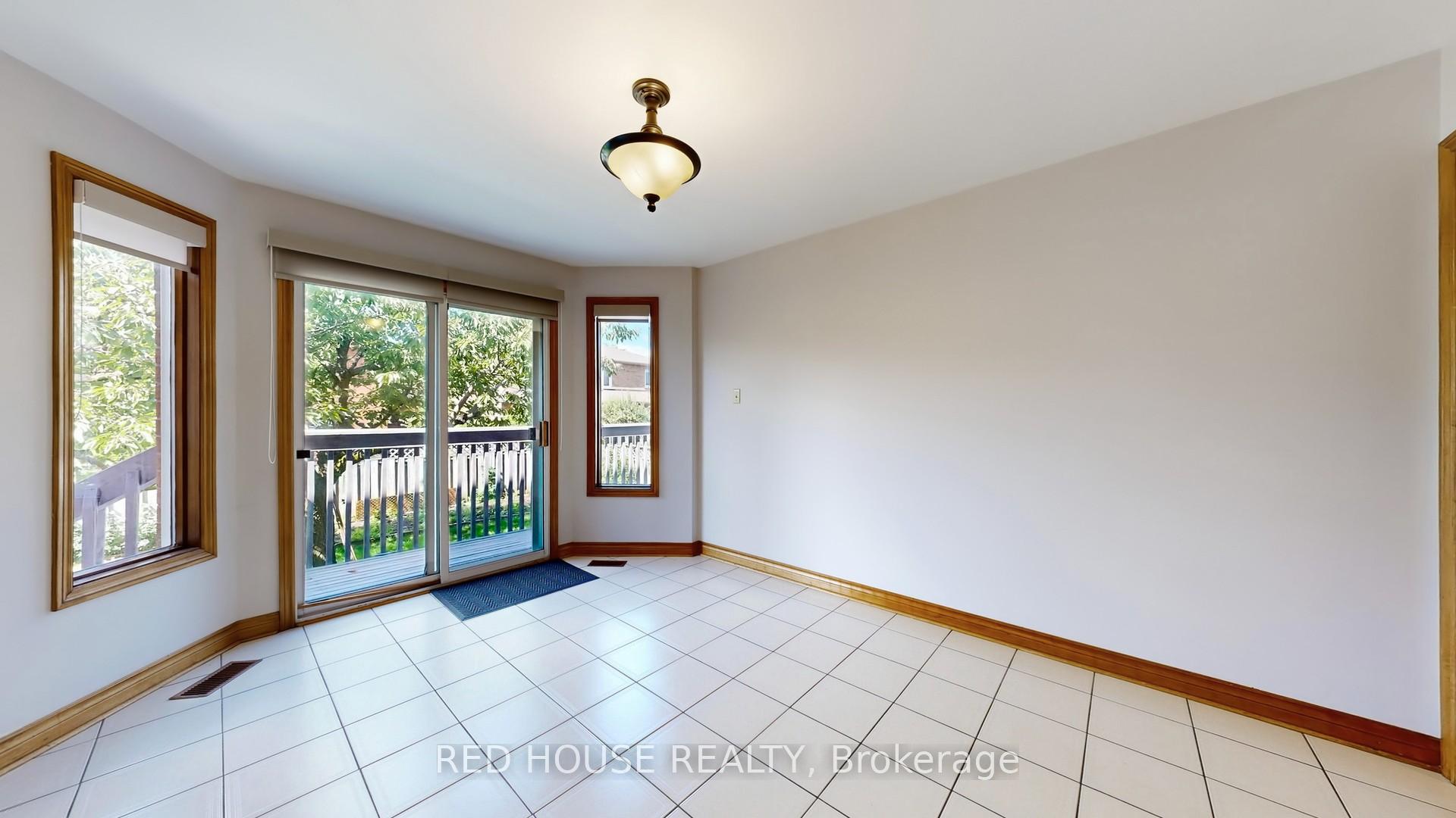 Photo 15 of 56 Belair Way, Vaughan, East Woodbridge — HOMEH