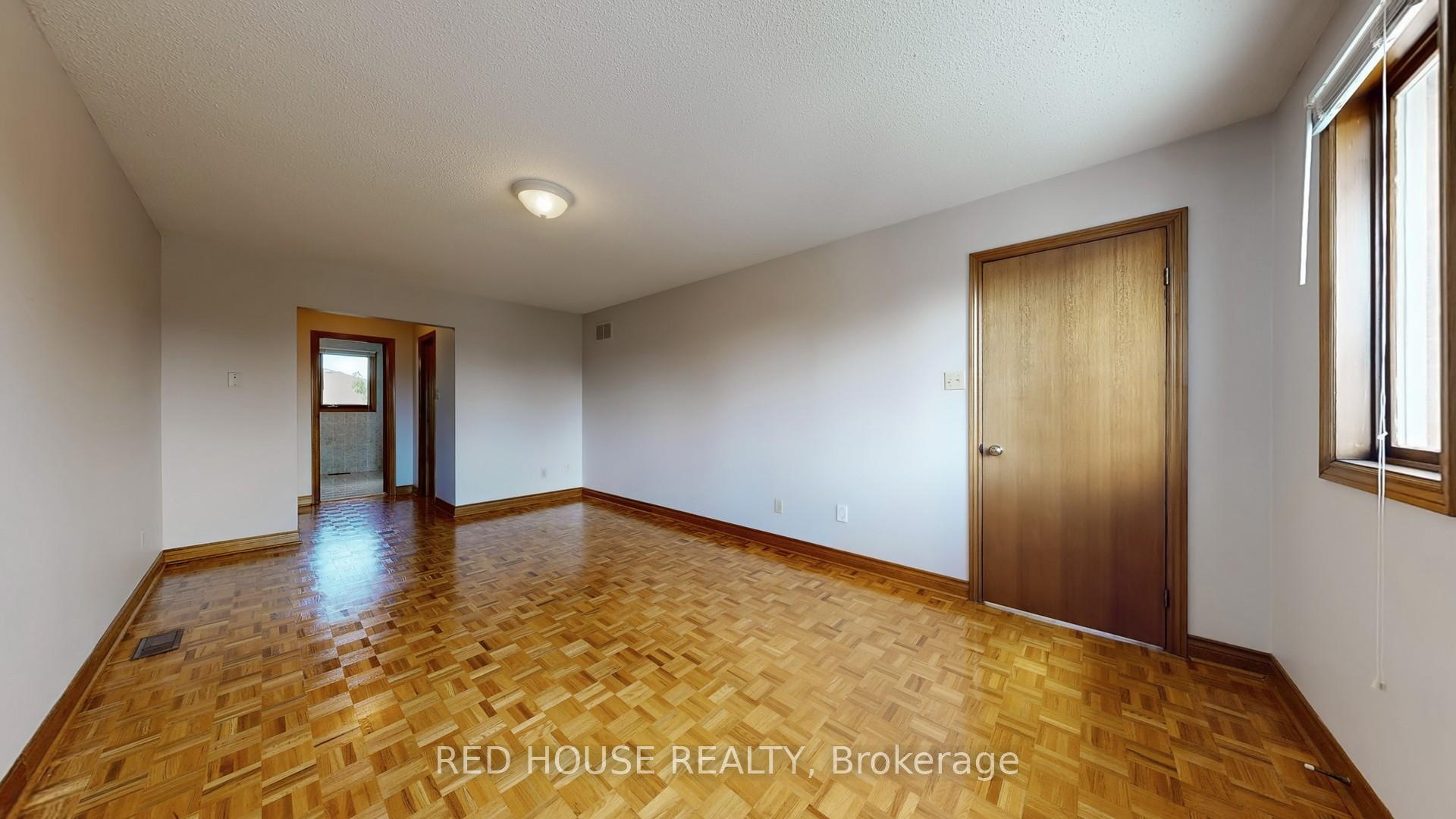Photo 24 of 56 Belair Way, Vaughan, East Woodbridge — HOMEH