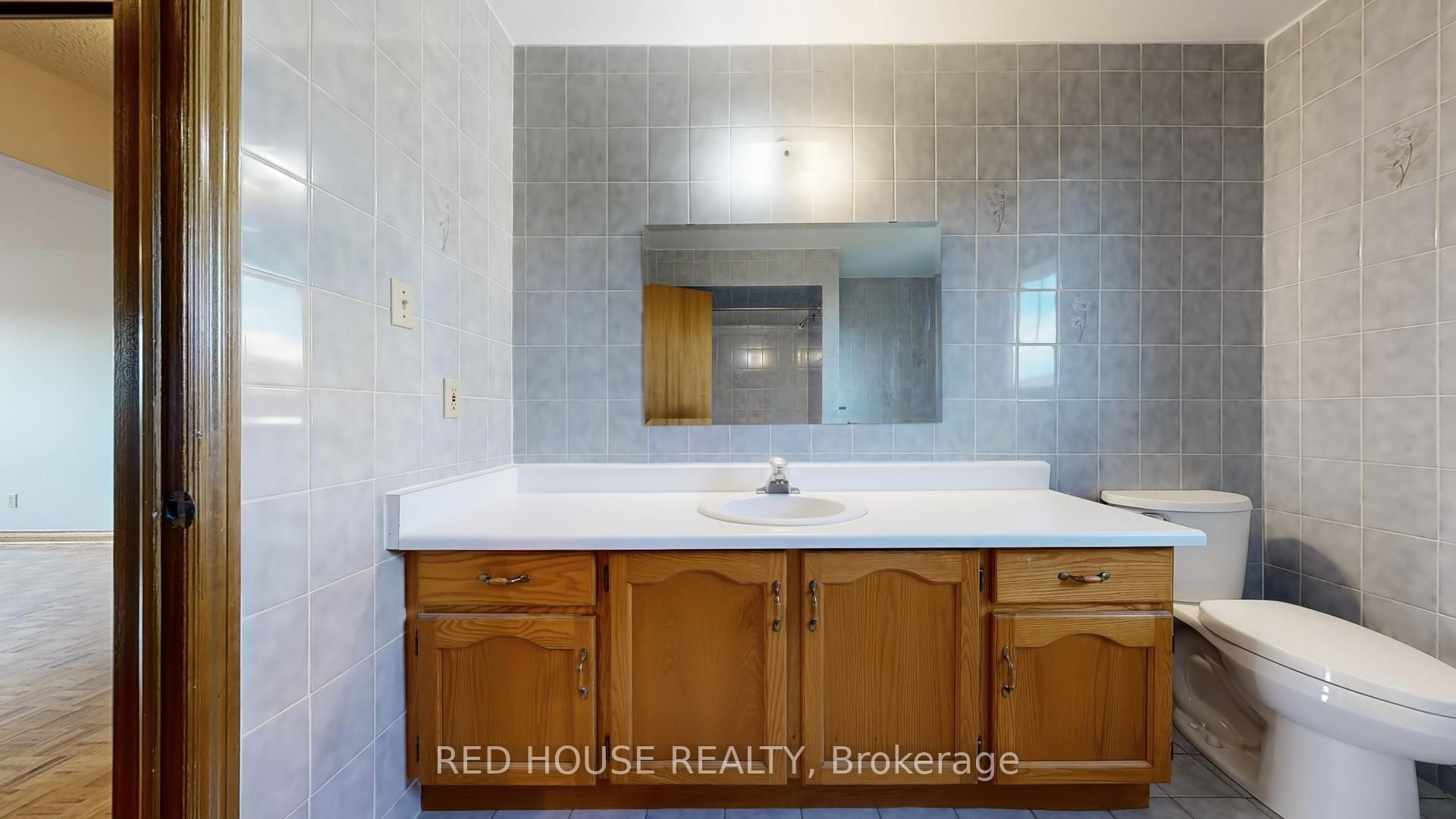 Photo 23 of 56 Belair Way, Vaughan, East Woodbridge — HOMEH