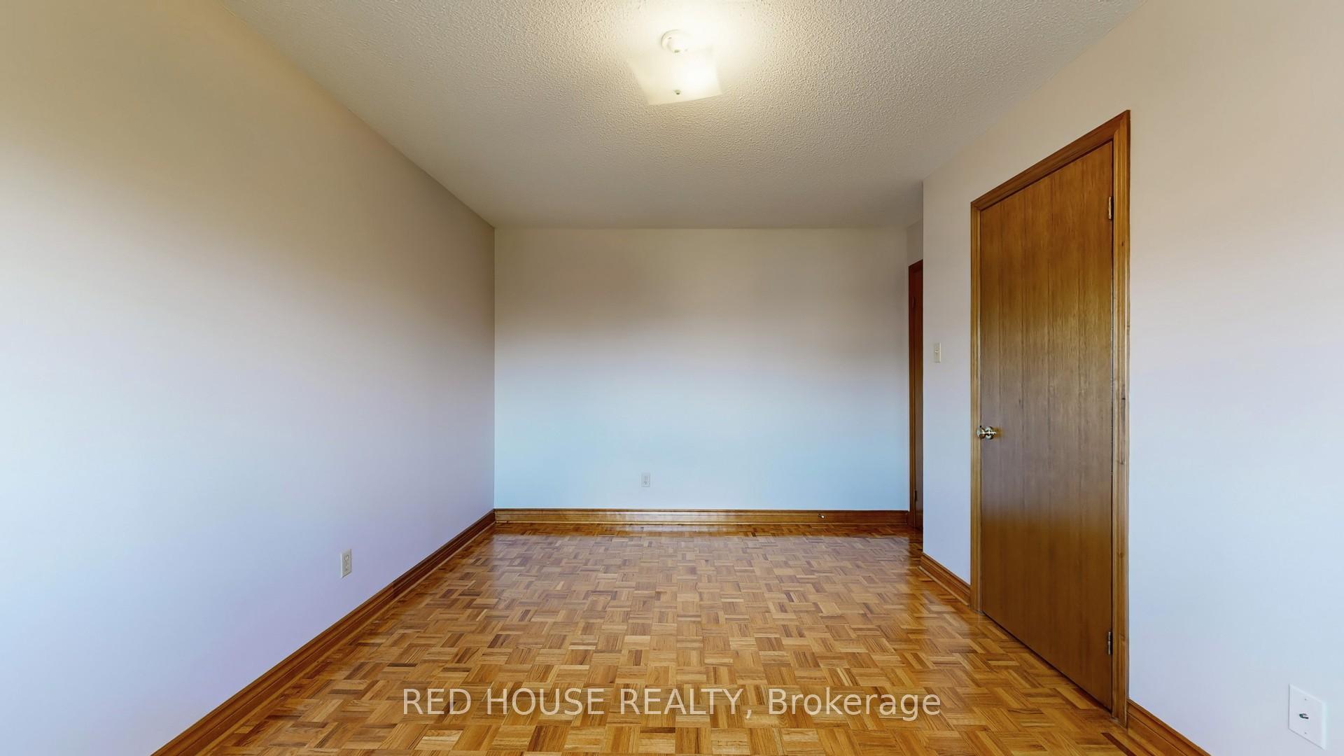 Photo 30 of 56 Belair Way, Vaughan, East Woodbridge — HOMEH