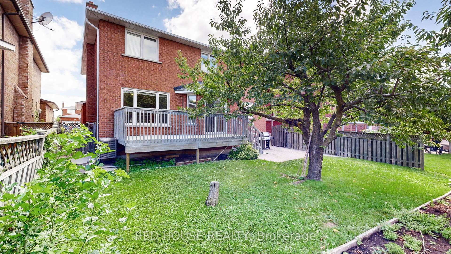 Photo 38 of 56 Belair Way, Vaughan, East Woodbridge — HOMEH