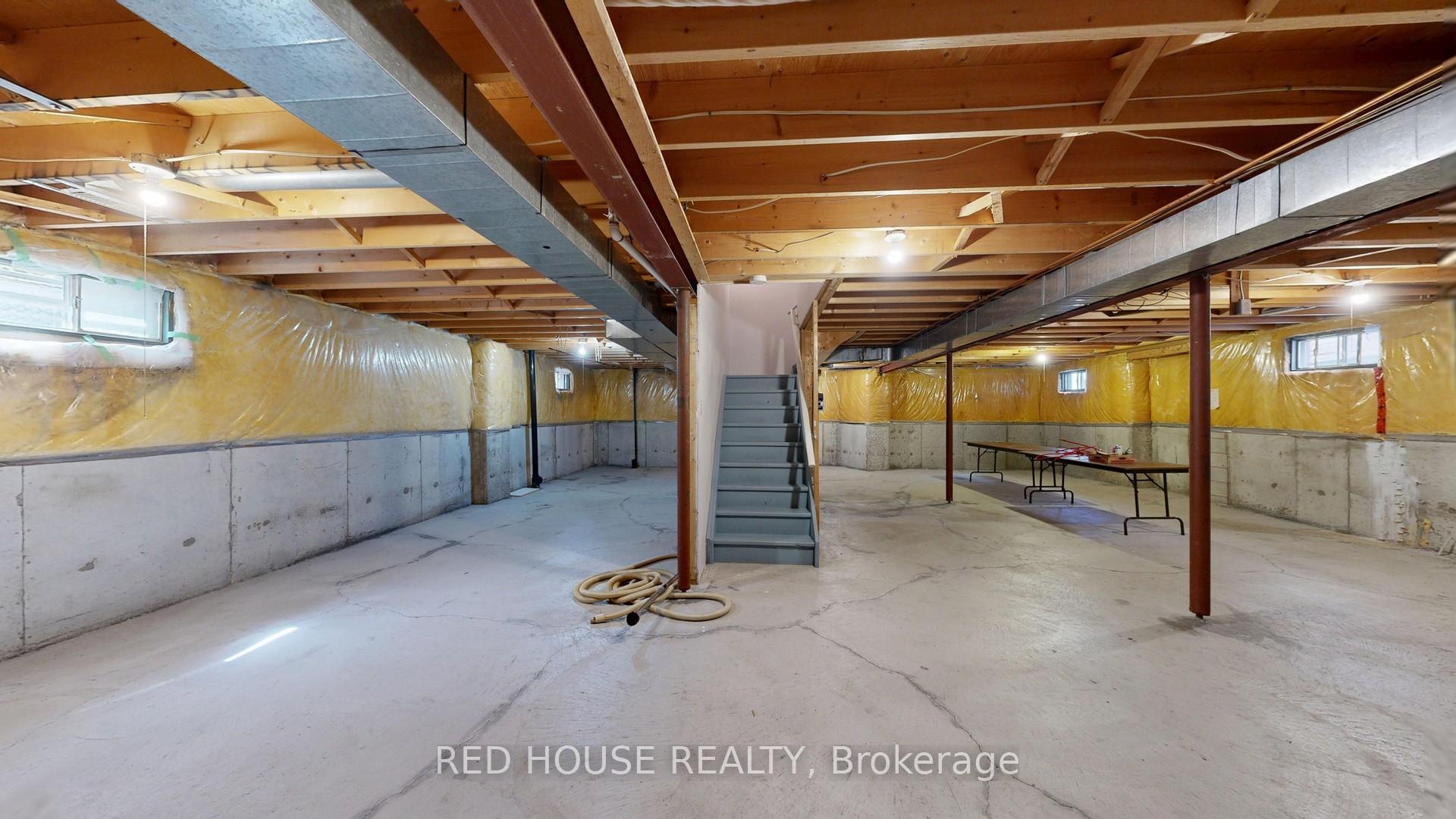 Photo 37 of 56 Belair Way, Vaughan, East Woodbridge — HOMEH