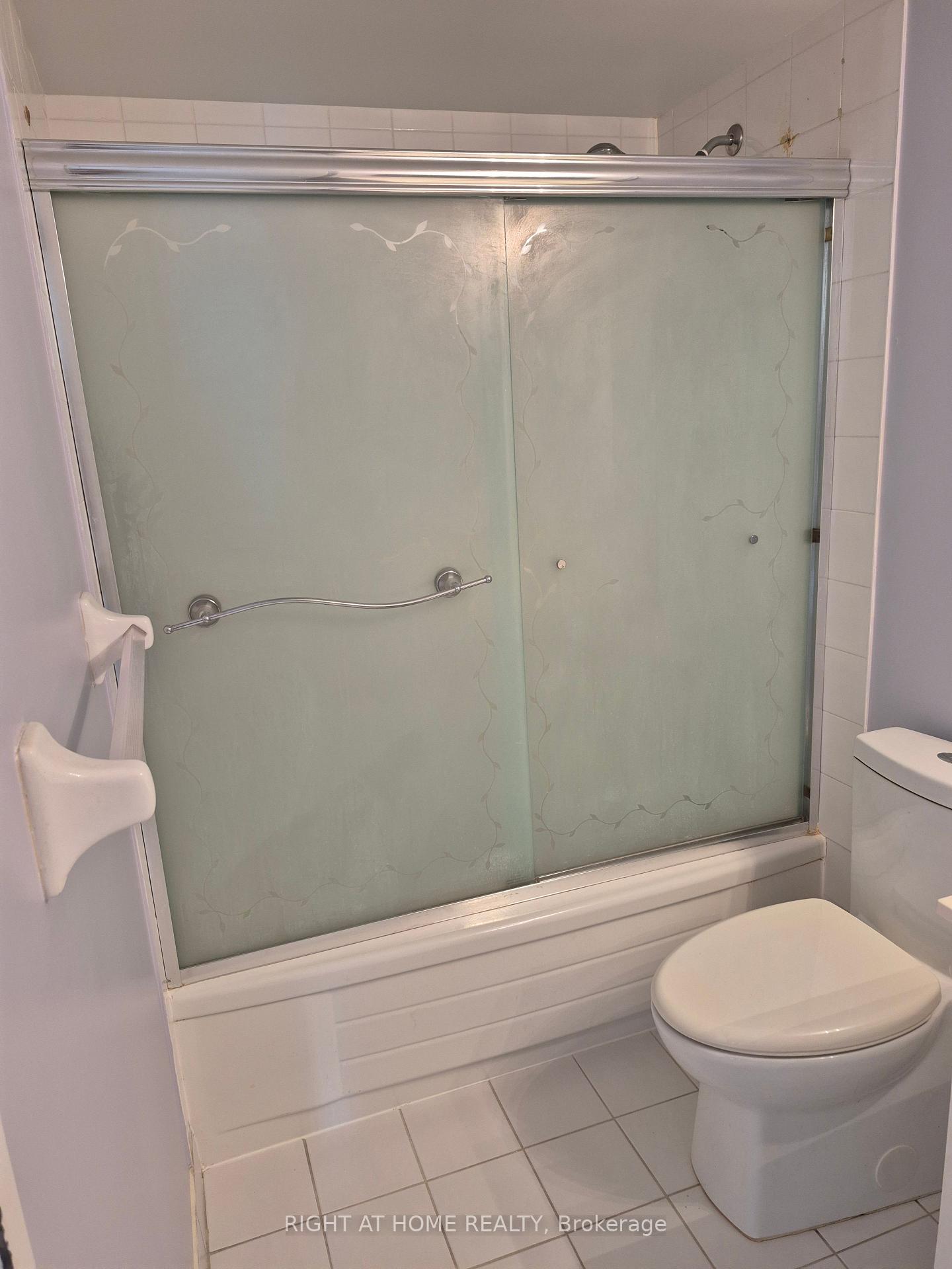 Photo 11 of Unit 605, 91 Townsgate Drive, Vaughan, Crestwood-Springfarm-Yorkhill — HOMEH