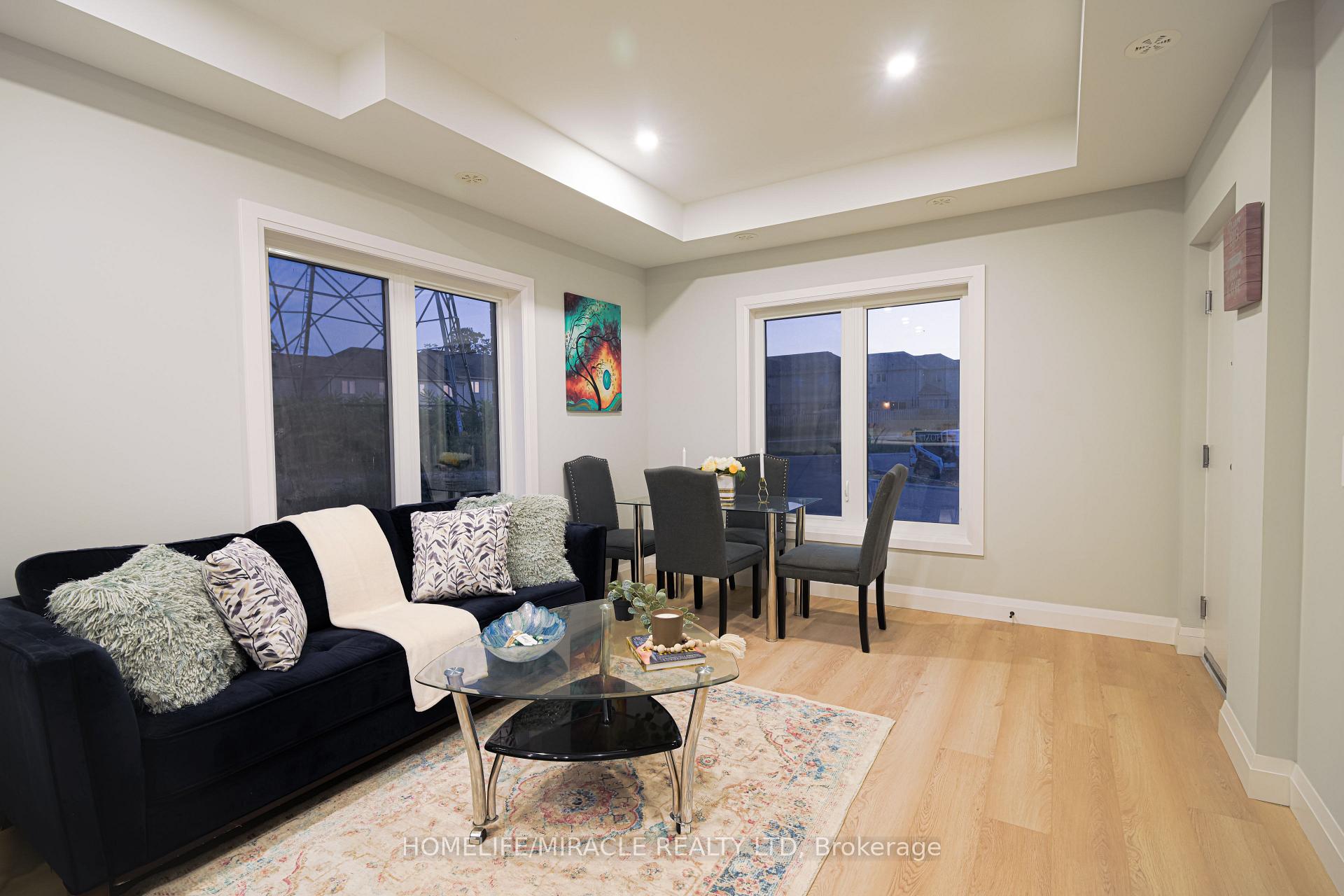 Photo 8 of Unit 2, 10 South Creek Drive, Kitchener — HOMEH