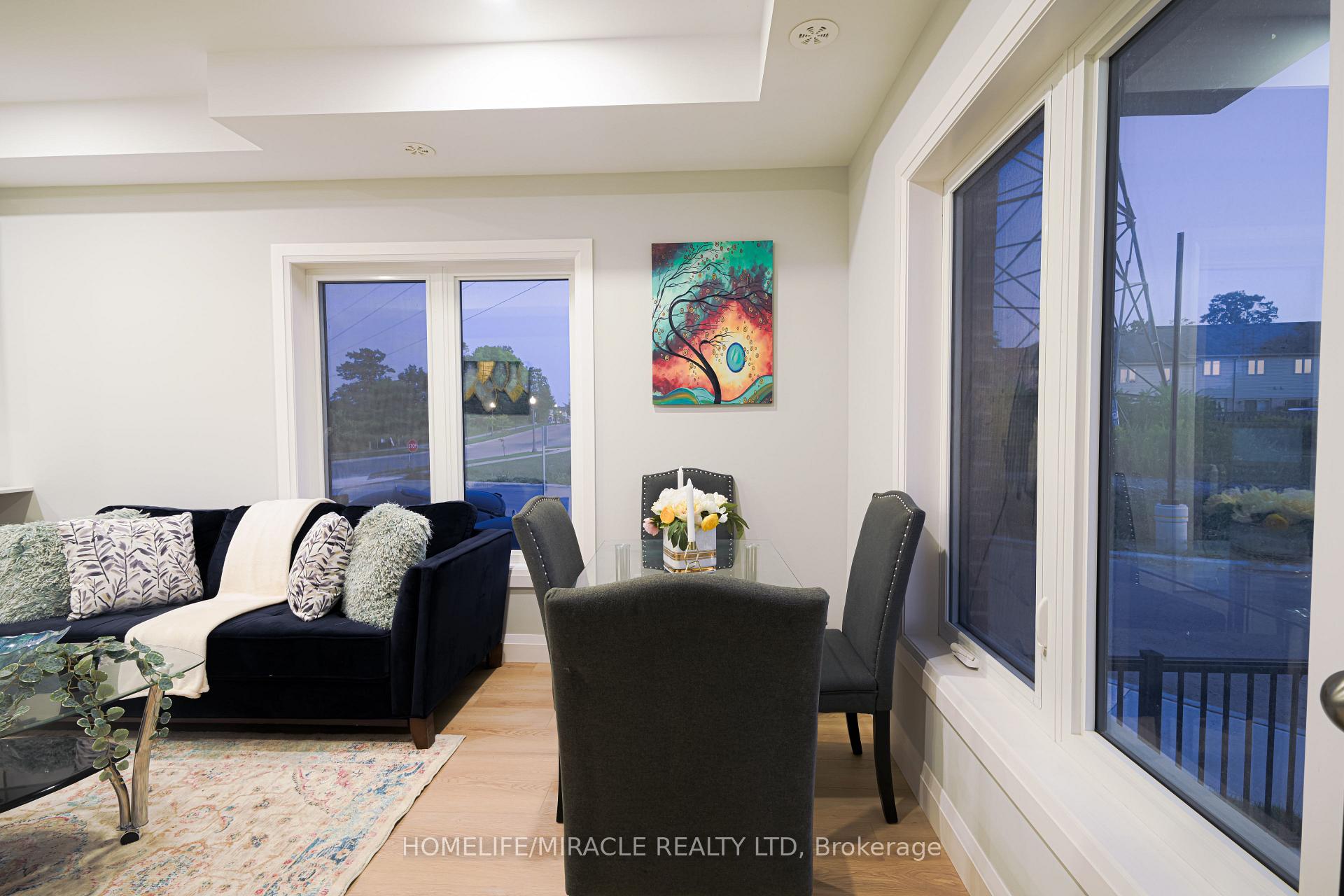 Photo 6 of Unit 2, 10 South Creek Drive, Kitchener — HOMEH