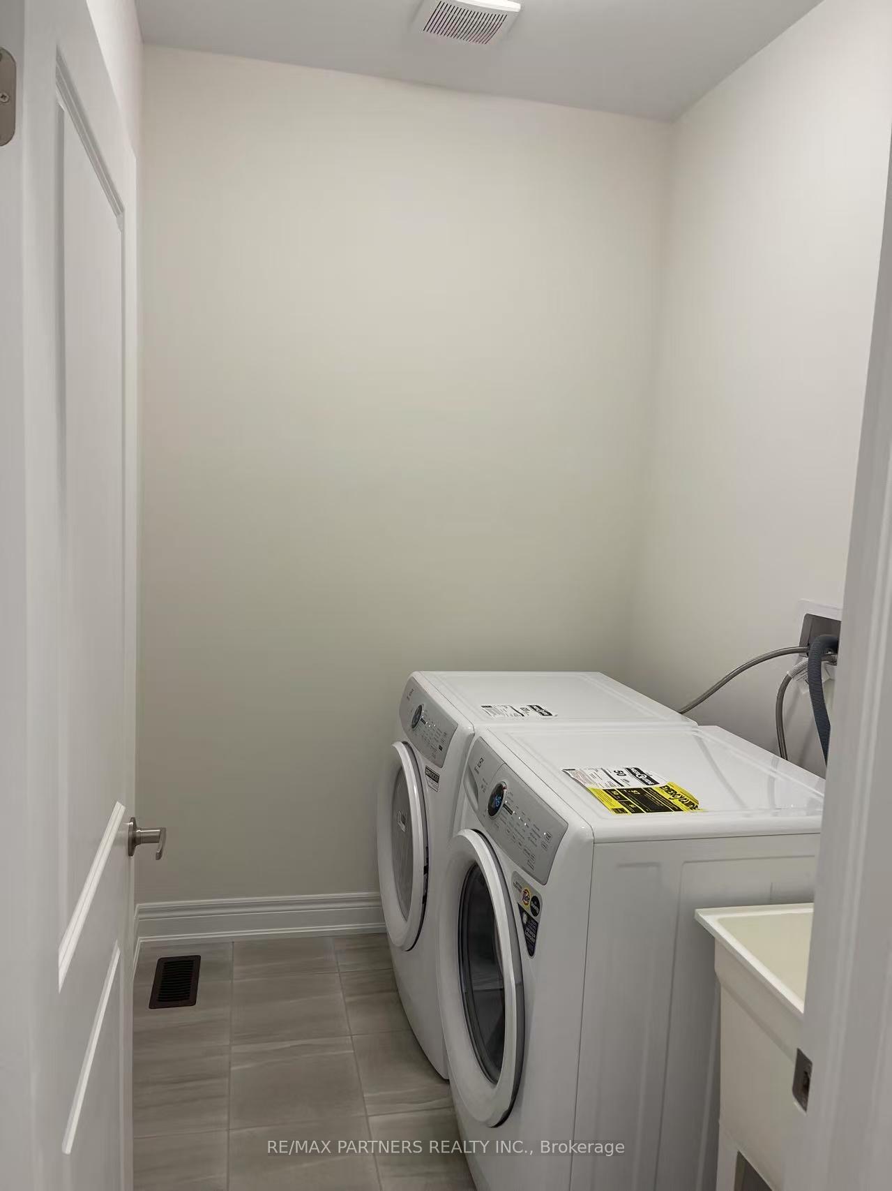 Photo 2 of 2930 Whites Road, Pickering, Rural Pickering — HOMEH