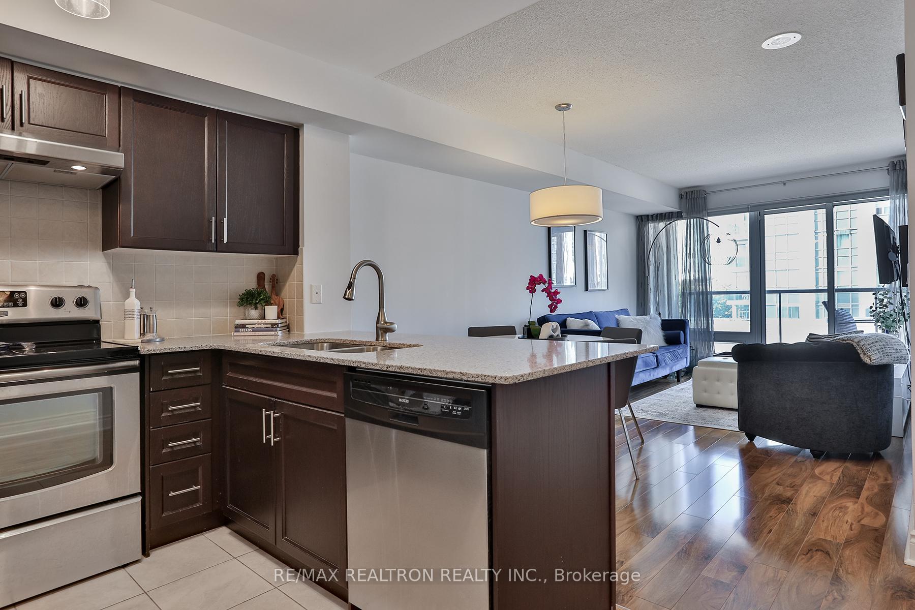 Photo 17 of Unit 404, 7 North Park Road, Vaughan, Beverley Glen — HOMEH