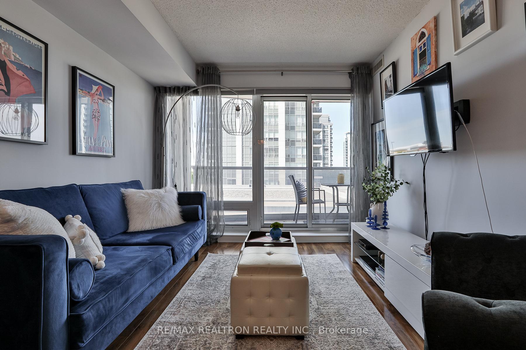 Photo 2 of Unit 404, 7 North Park Road, Vaughan, Beverley Glen — HOMEH