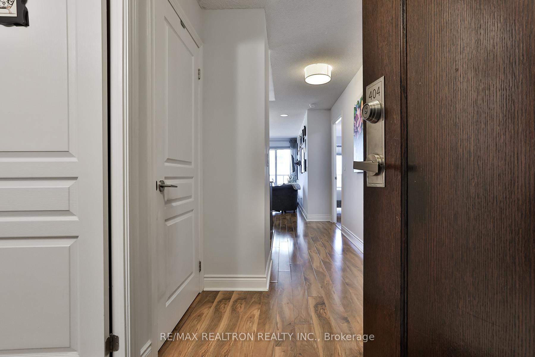 Photo 9 of Unit 404, 7 North Park Road, Vaughan, Beverley Glen — HOMEH