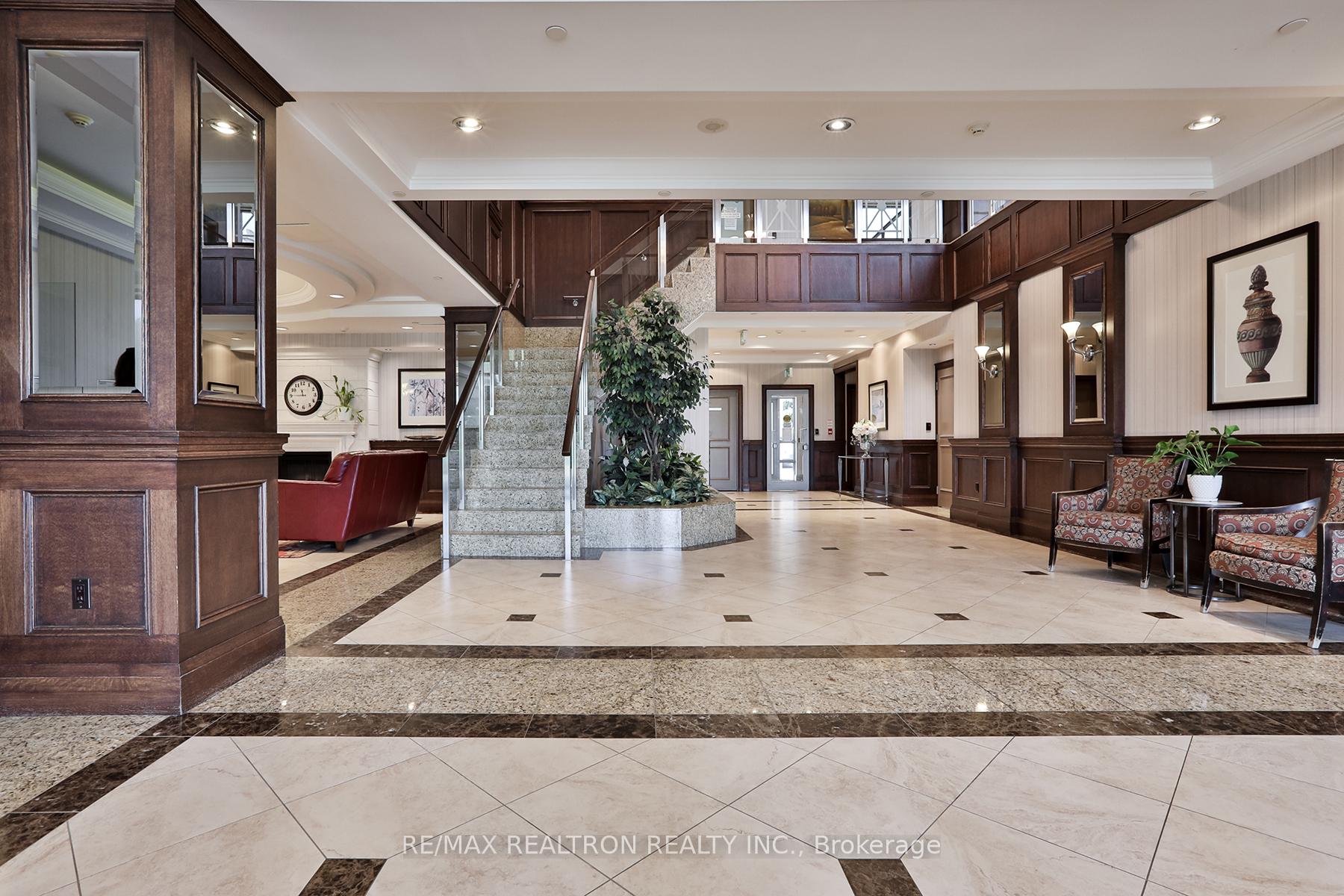 Photo 14 of Unit 404, 7 North Park Road, Vaughan, Beverley Glen — HOMEH