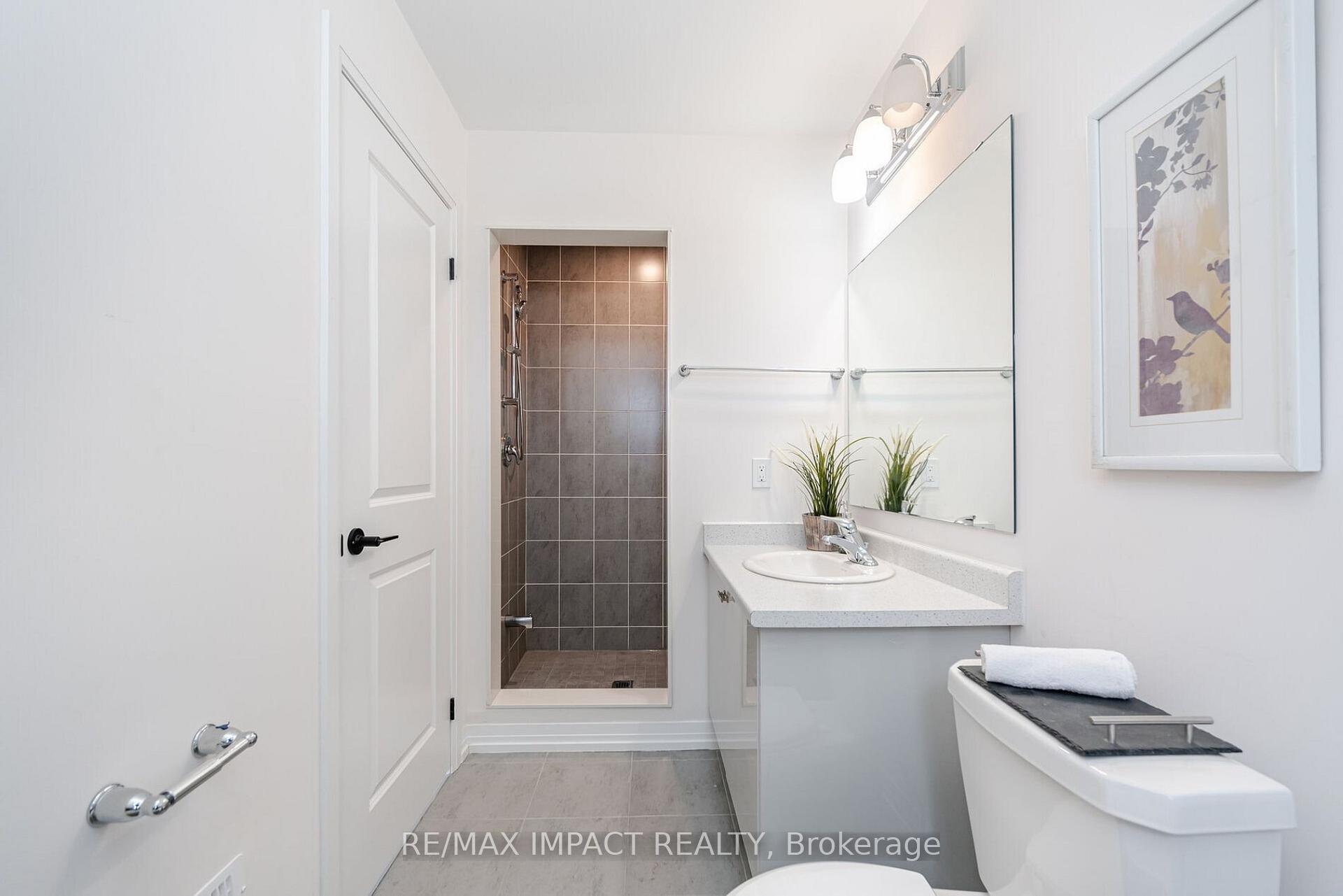 Photo 8 of 59 Bavin Street, Clarington, Bowmanville — HOMEH