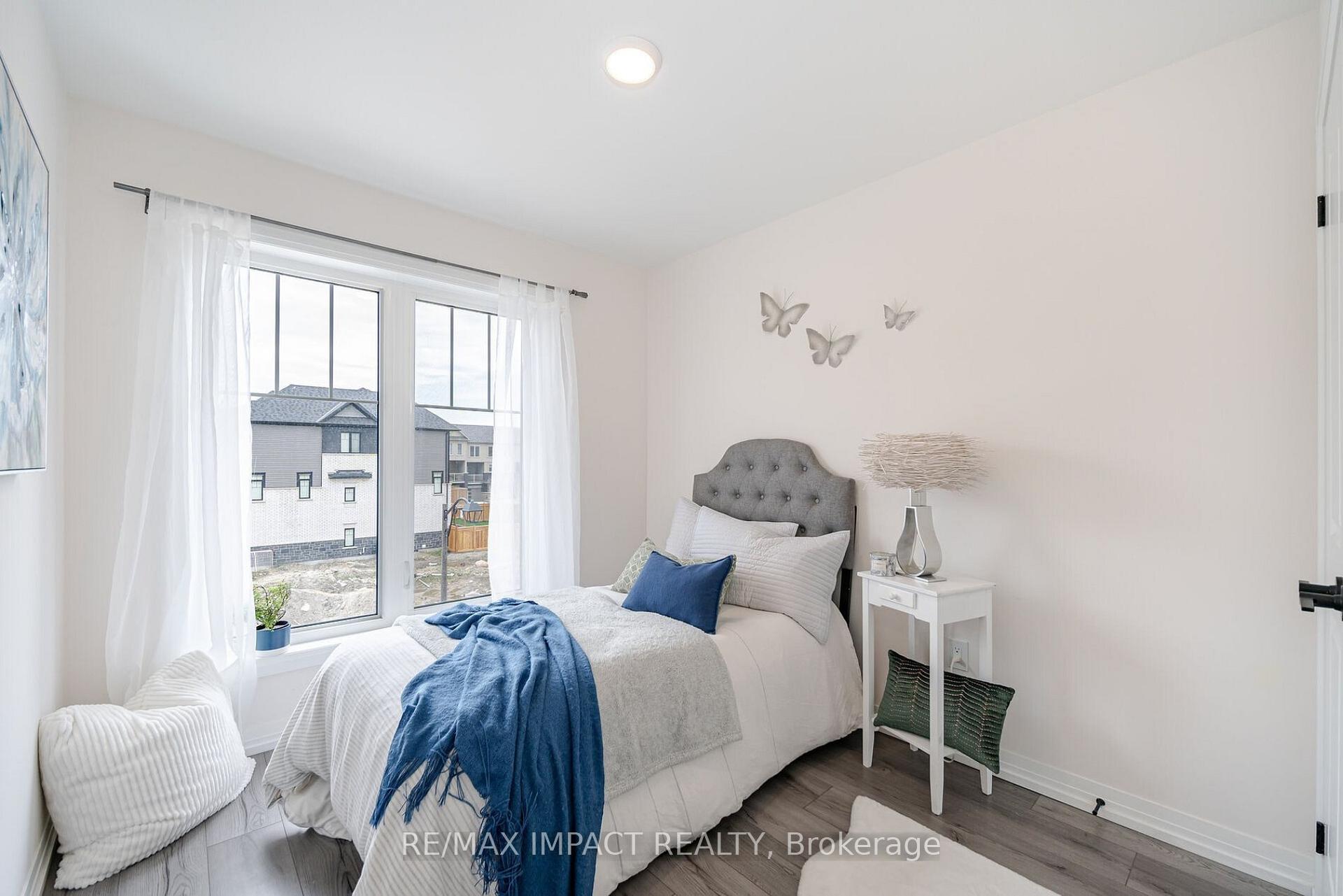 Photo 6 of 59 Bavin Street, Clarington, Bowmanville — HOMEH