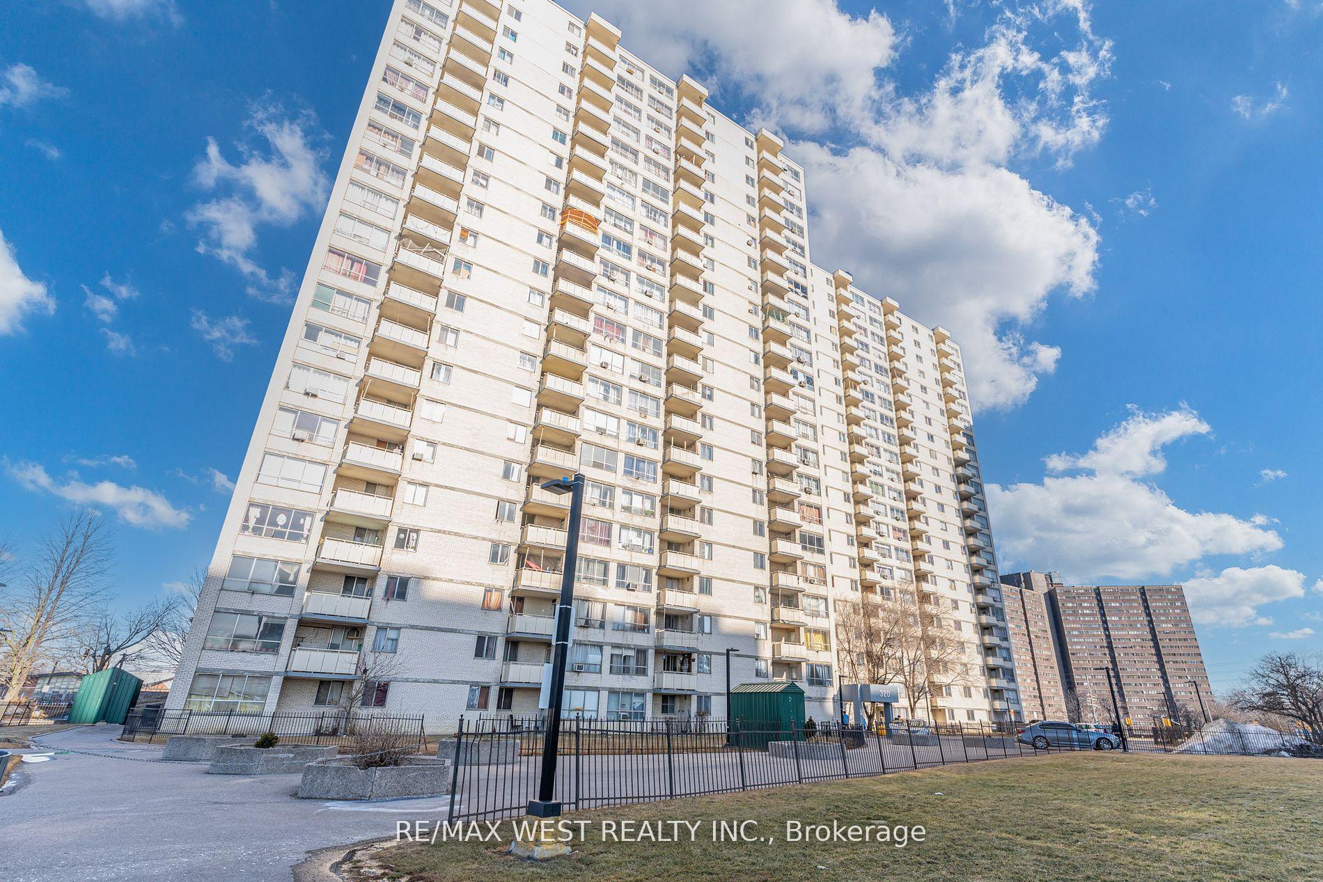 Photo 34 of Unit 415, 320 Dixon Road, Etobicoke, Kingsview Village-The Westway — HOMEH