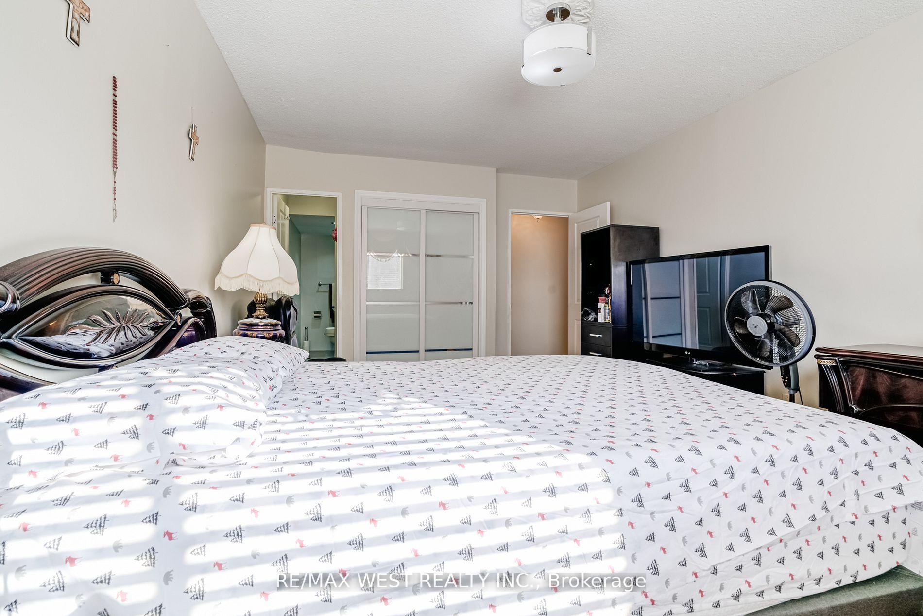 Photo 24 of Unit 415, 320 Dixon Road, Etobicoke, Kingsview Village-The Westway — HOMEH