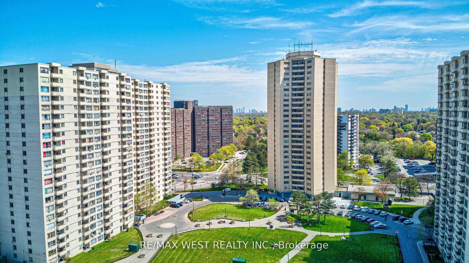 Photo 29 of Unit 415, 320 Dixon Road, Etobicoke, Kingsview Village-The Westway — HOMEH
