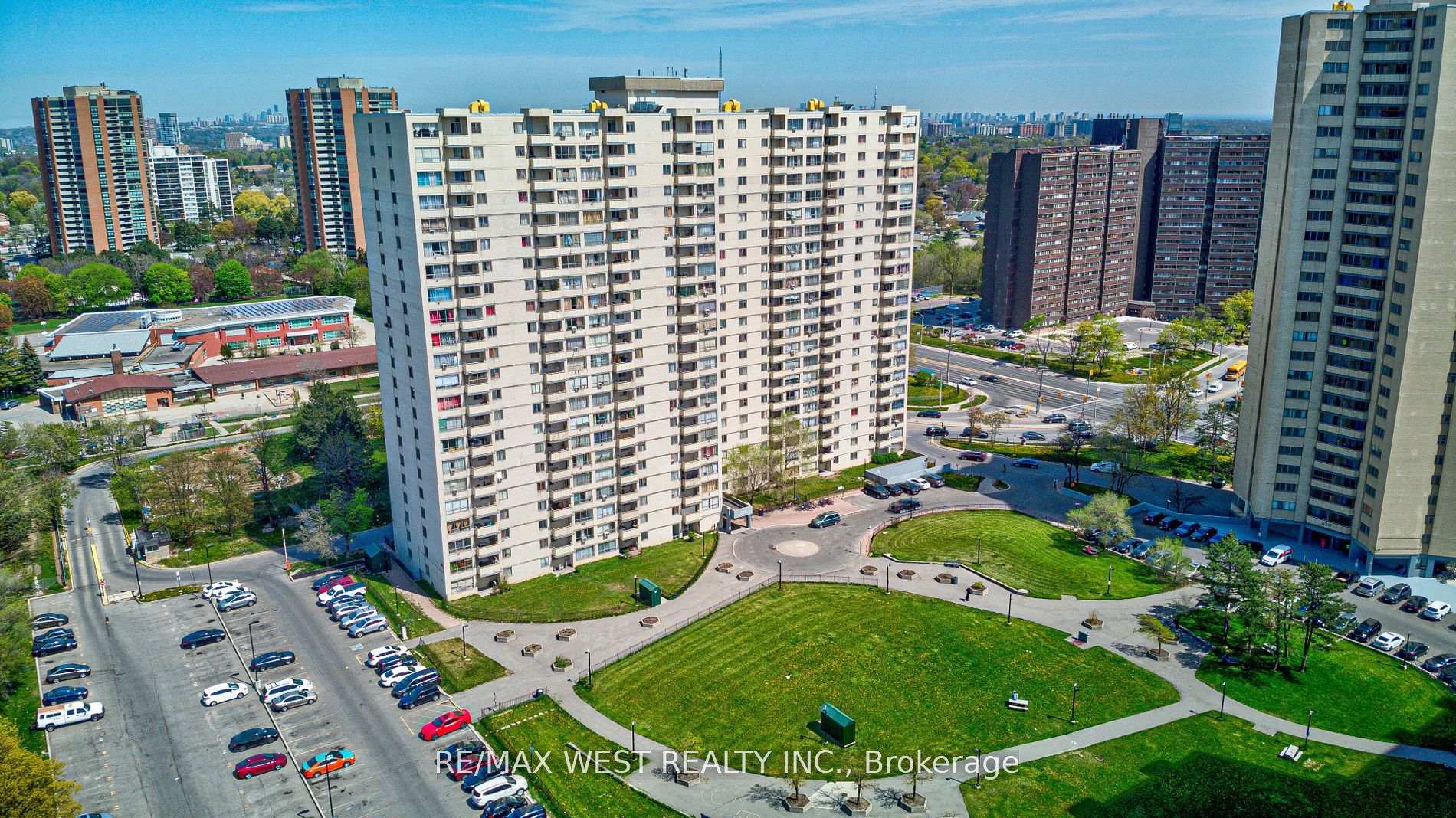 Photo 30 of Unit 415, 320 Dixon Road, Etobicoke, Kingsview Village-The Westway — HOMEH