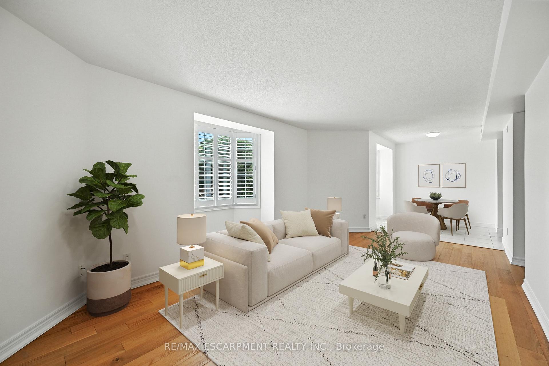 Photo 13 of Unit 204, 990 Golf Links Road, Hamilton, Ancaster — HOMEH