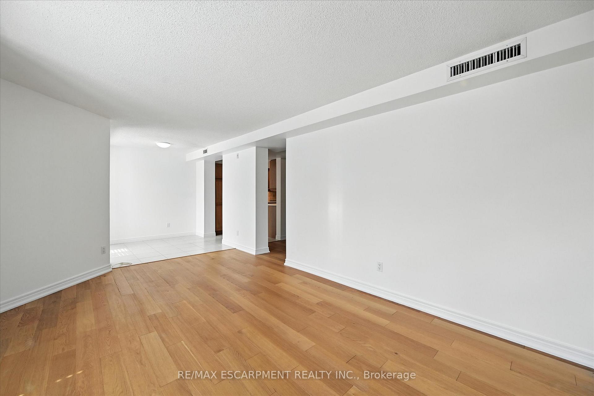 Photo 42 of Unit 204, 990 Golf Links Road, Hamilton, Ancaster — HOMEH