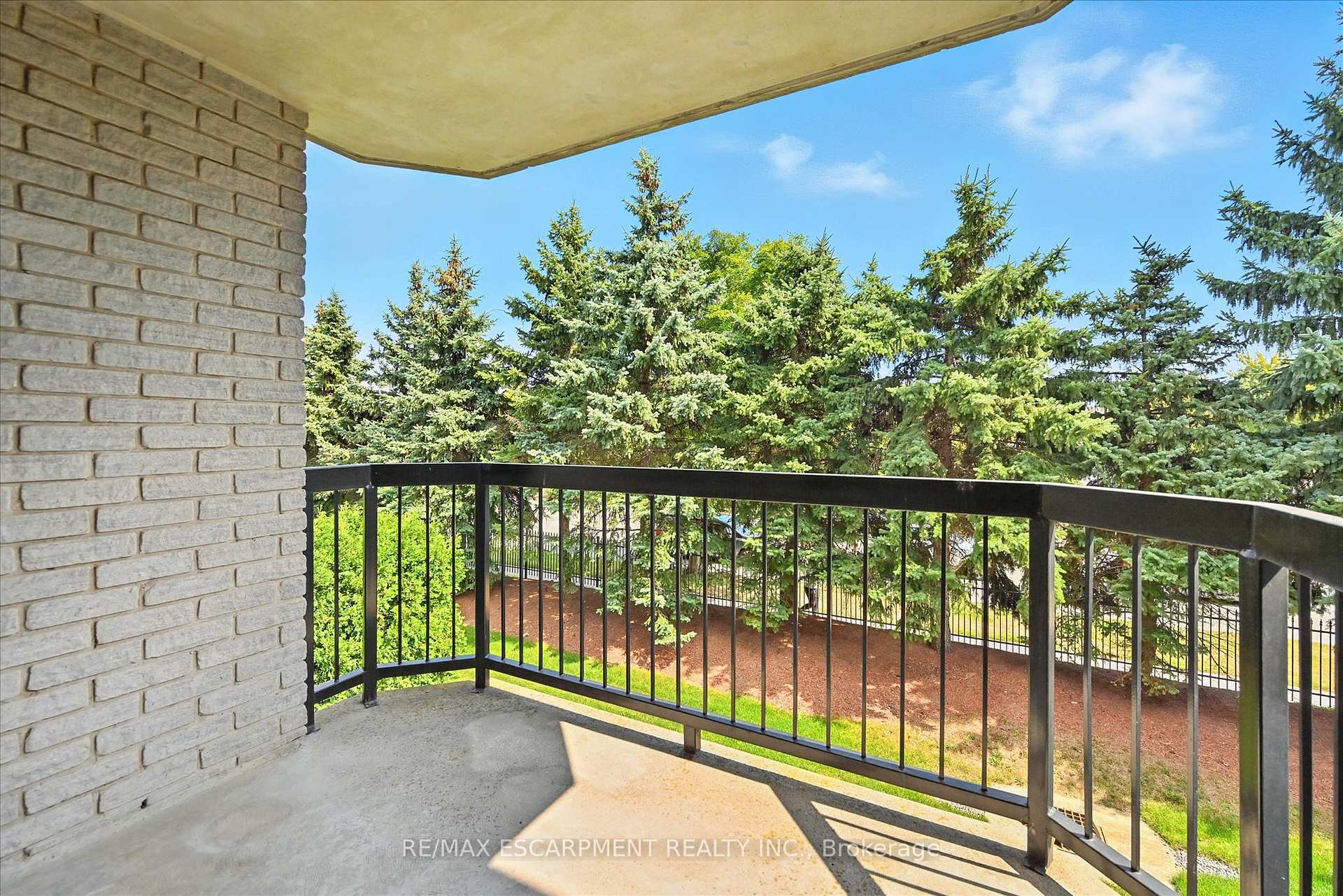 Photo 41 of Unit 204, 990 Golf Links Road, Hamilton, Ancaster — HOMEH