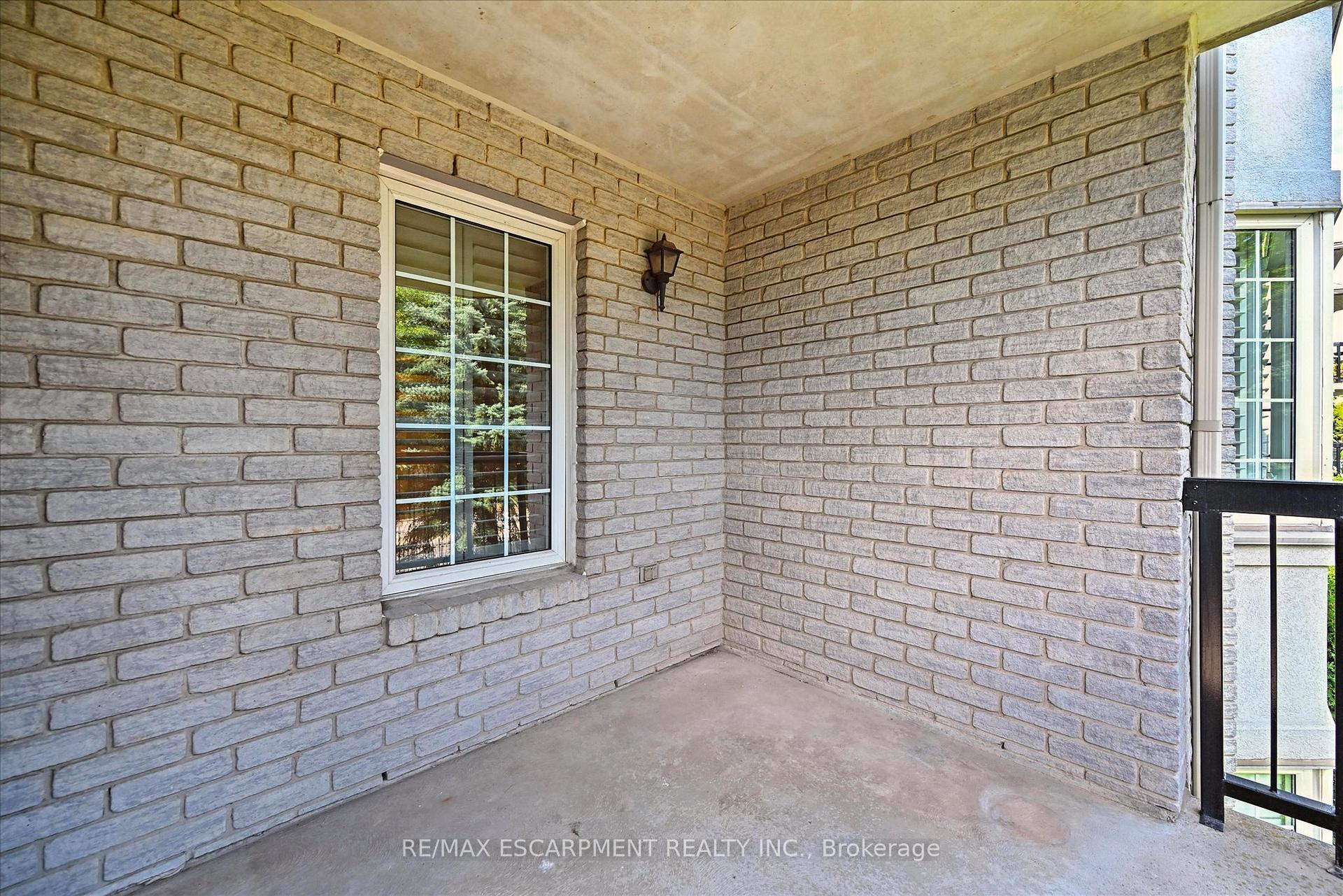 Photo 26 of Unit 204, 990 Golf Links Road, Hamilton, Ancaster — HOMEH