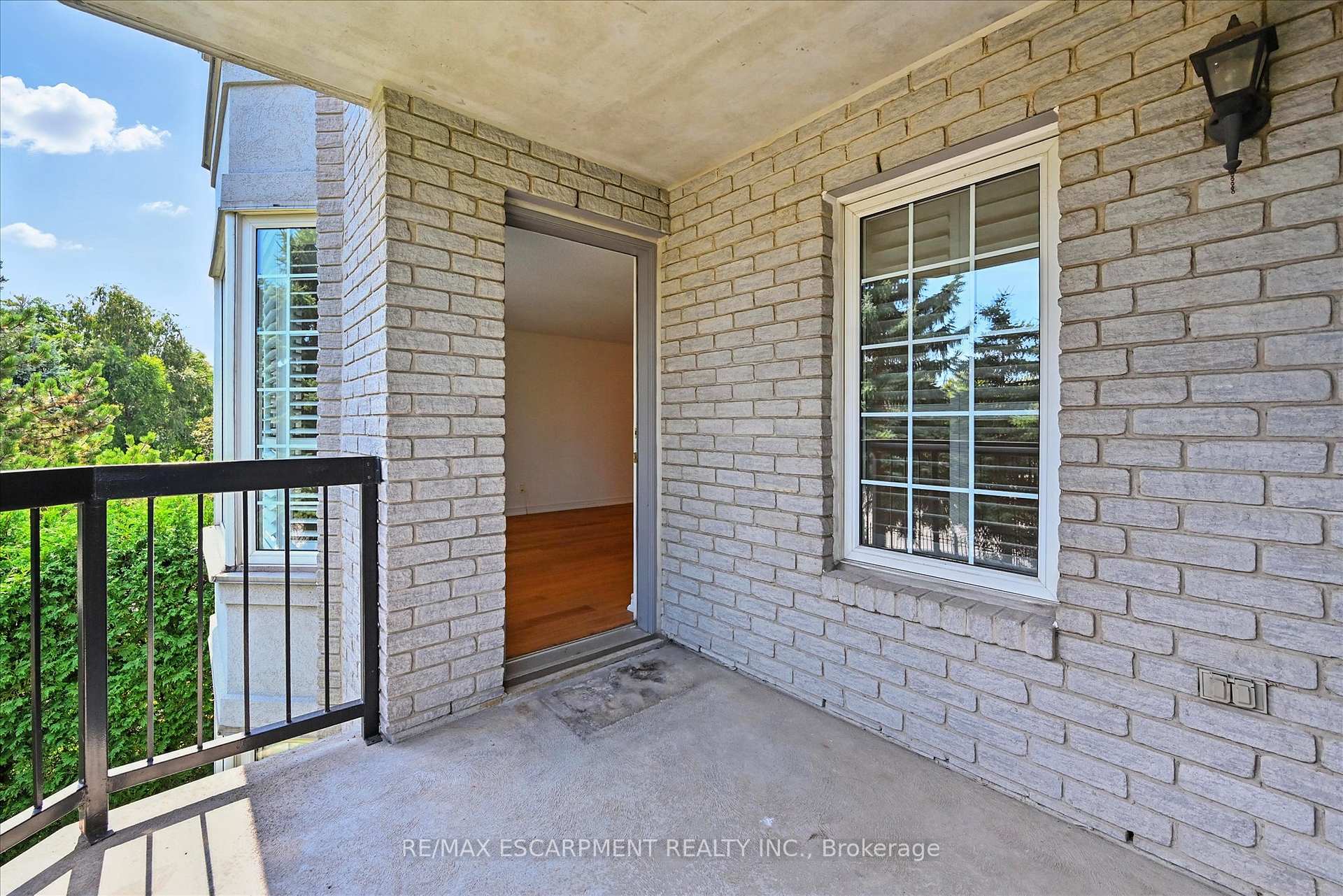 Photo 25 of Unit 204, 990 Golf Links Road, Hamilton, Ancaster — HOMEH