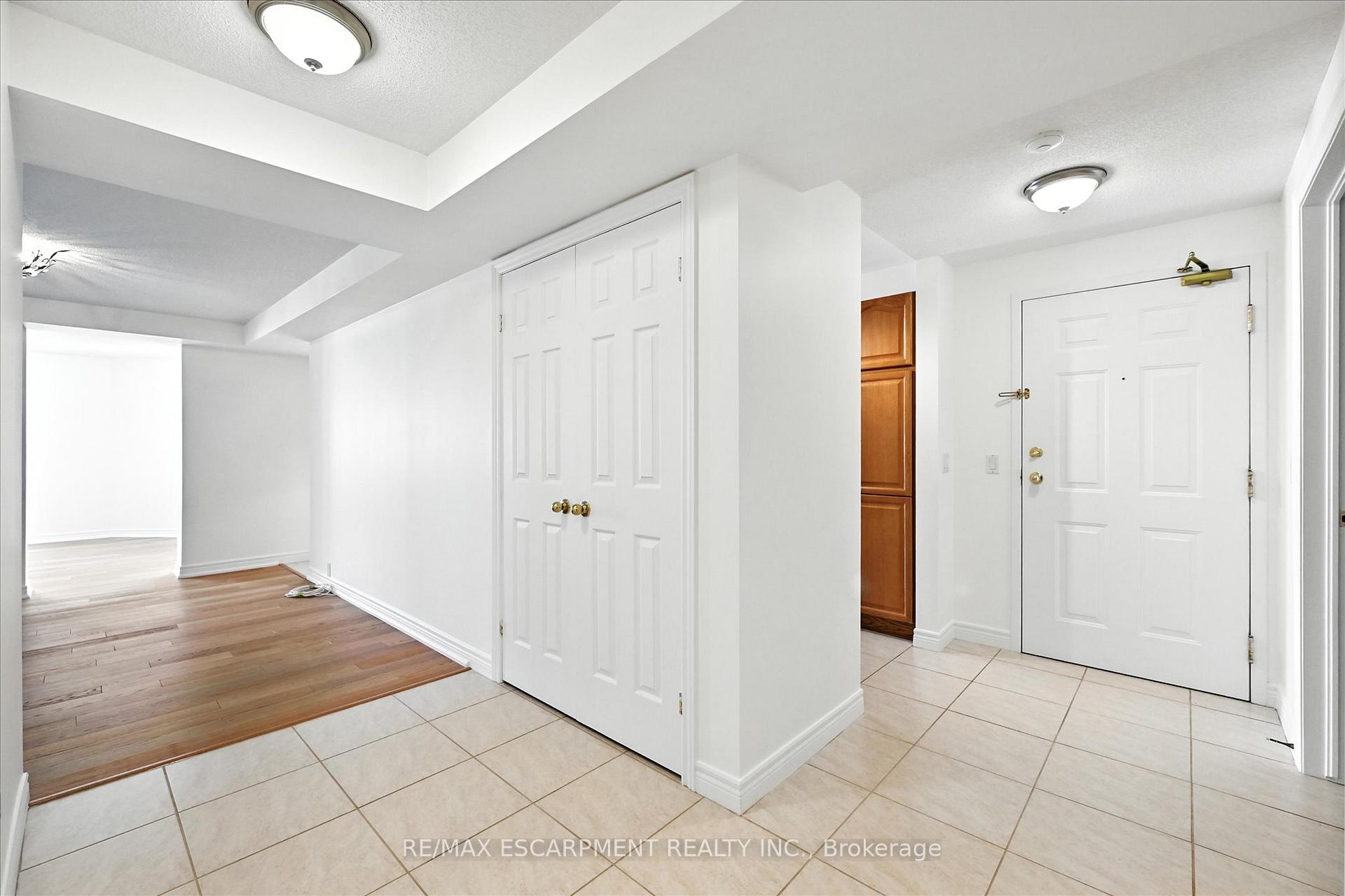 Photo 43 of Unit 204, 990 Golf Links Road, Hamilton, Ancaster — HOMEH